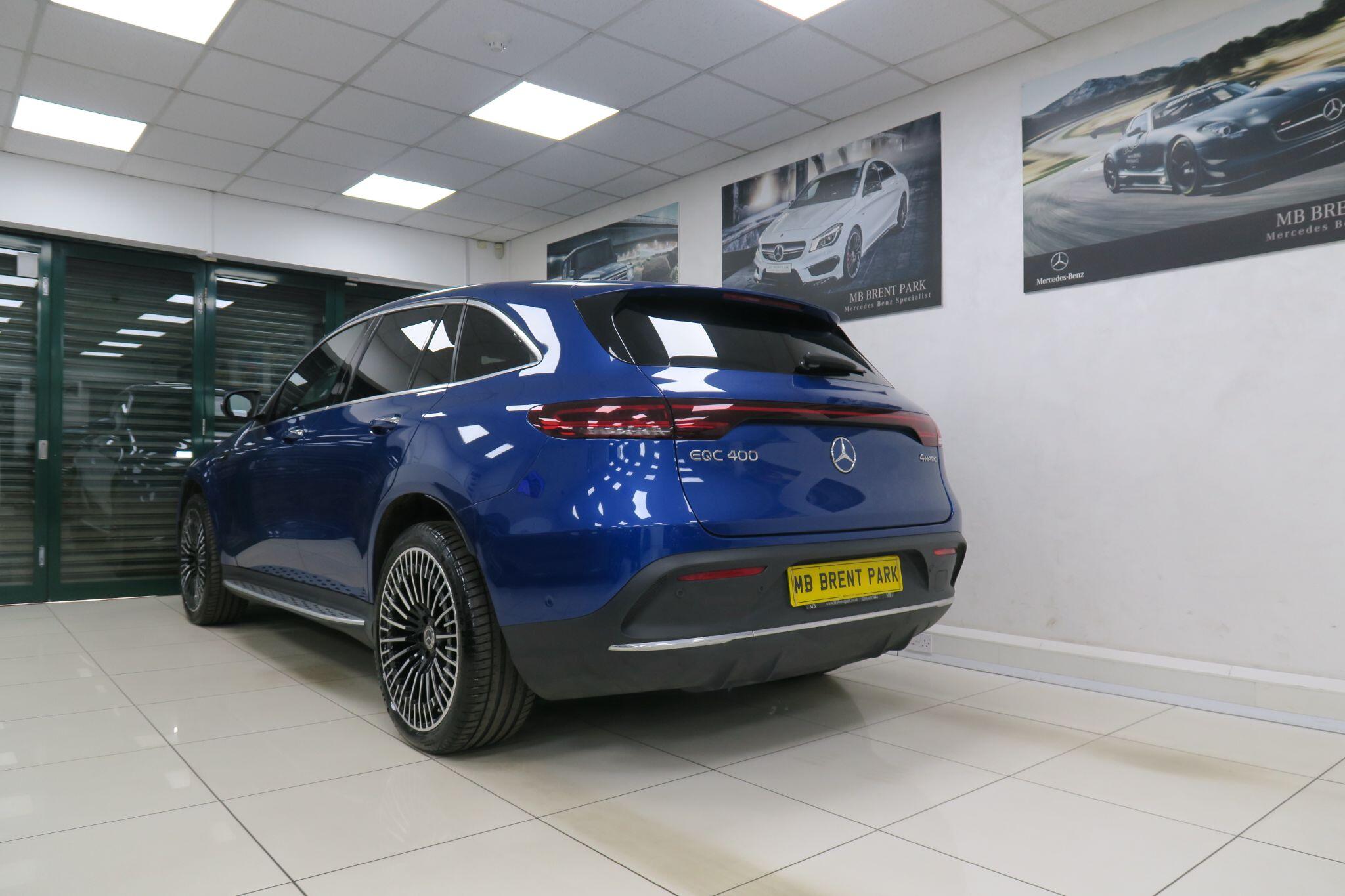 Mercedes-Benz EQC view 5