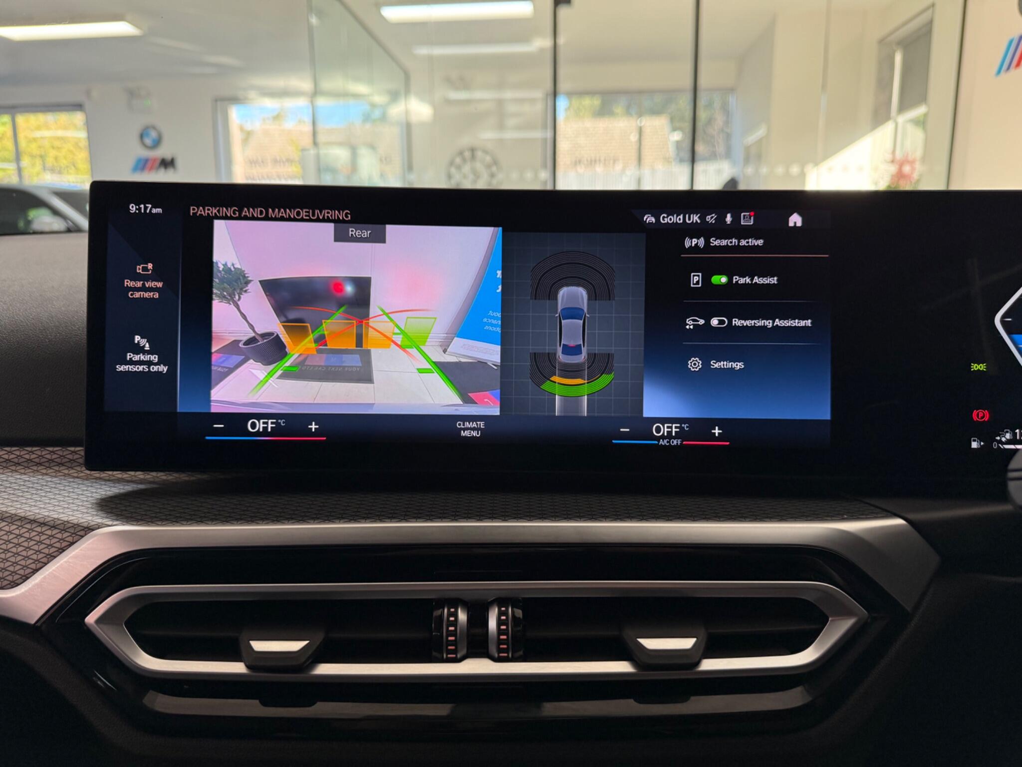 BMW 3 Series view 8