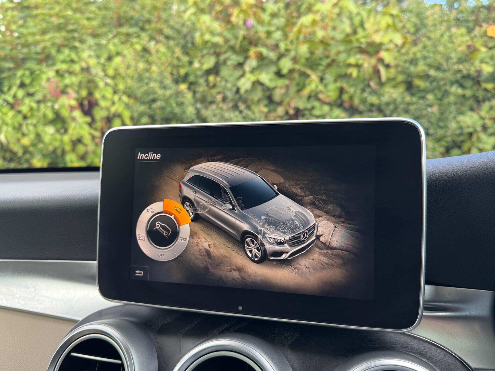Mercedes-Benz GLC view 50