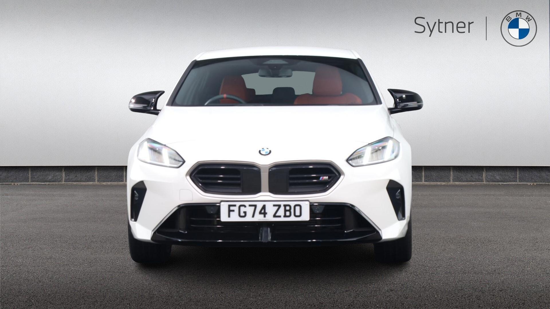BMW 1 Series view 16