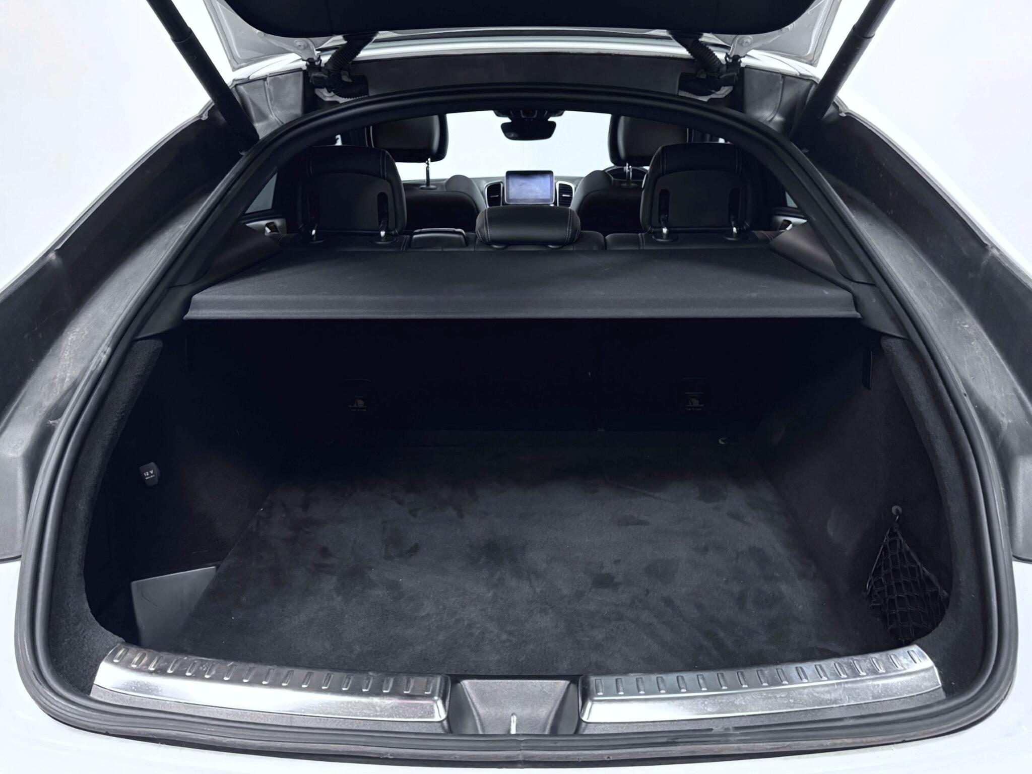 Mercedes-Benz Gle view 7