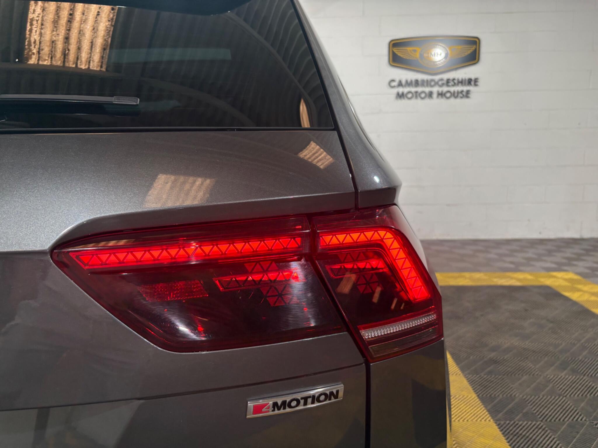 Volkswagen Tiguan view 61