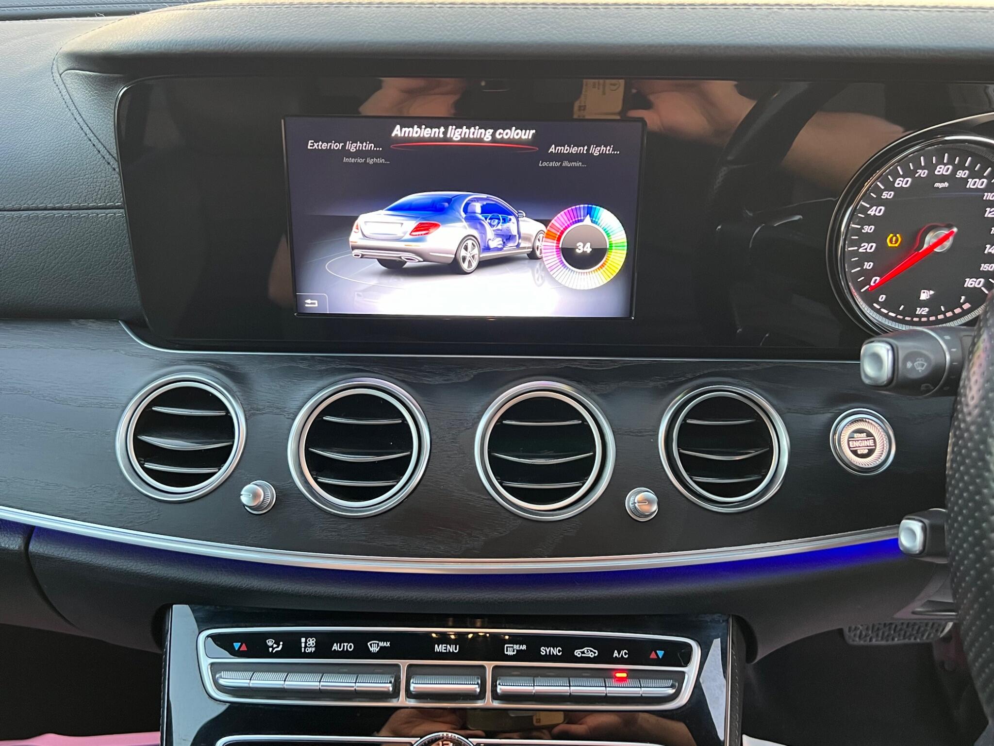 Mercedes-Benz E Class view 37