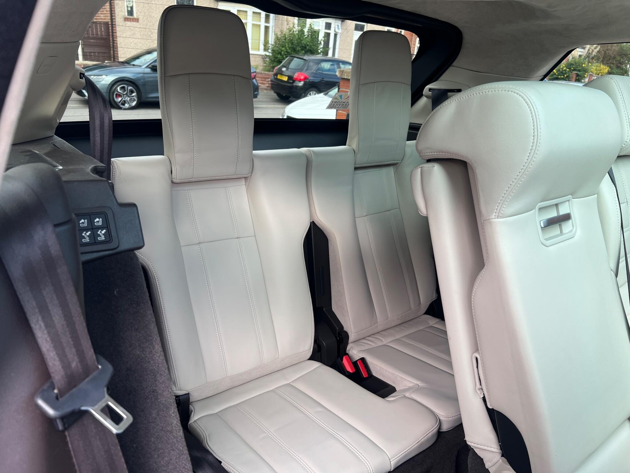 Land Rover Range Rover Sport view 16