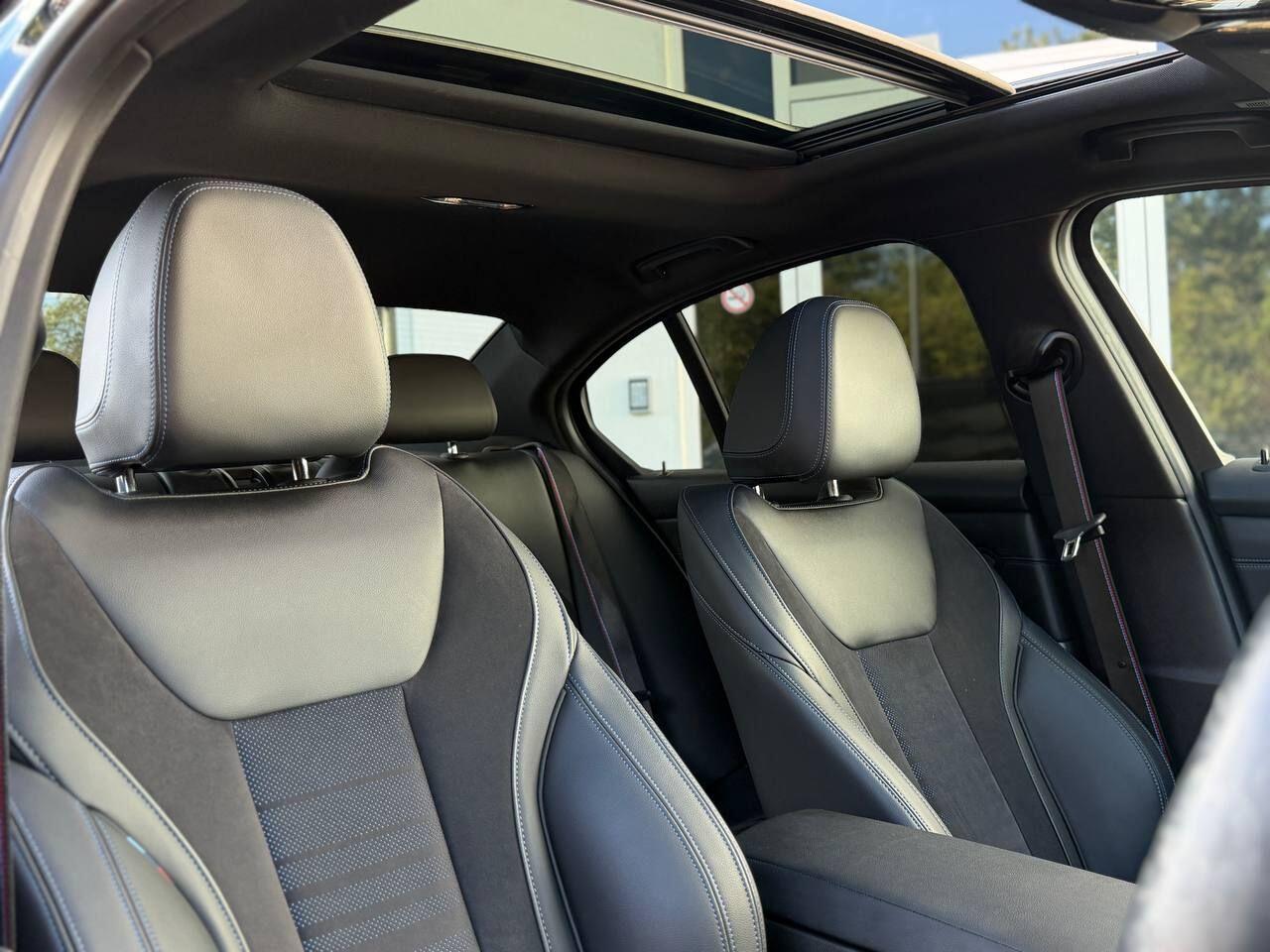 BMW 3 Series view 13