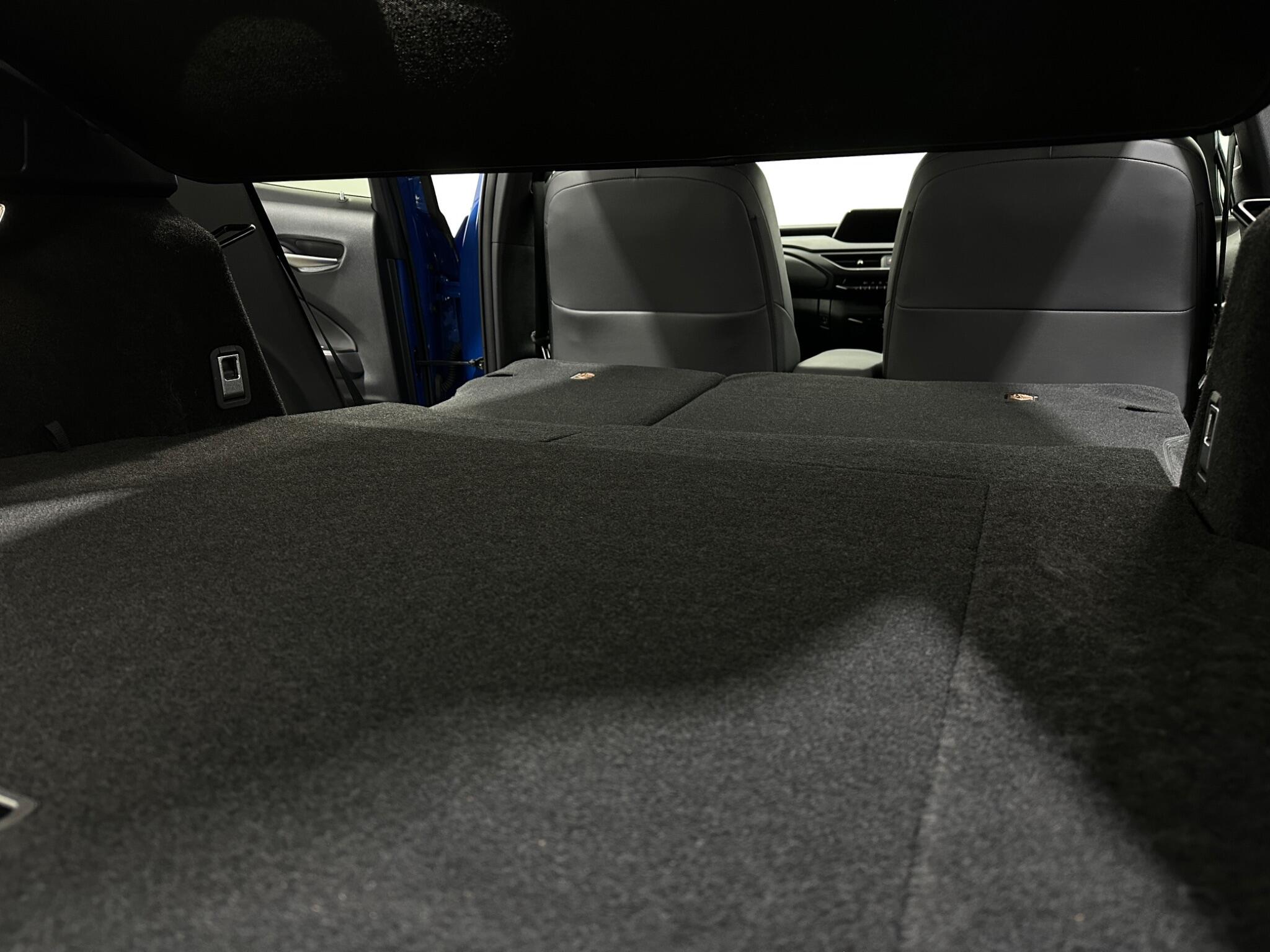 Lexus UX view 45