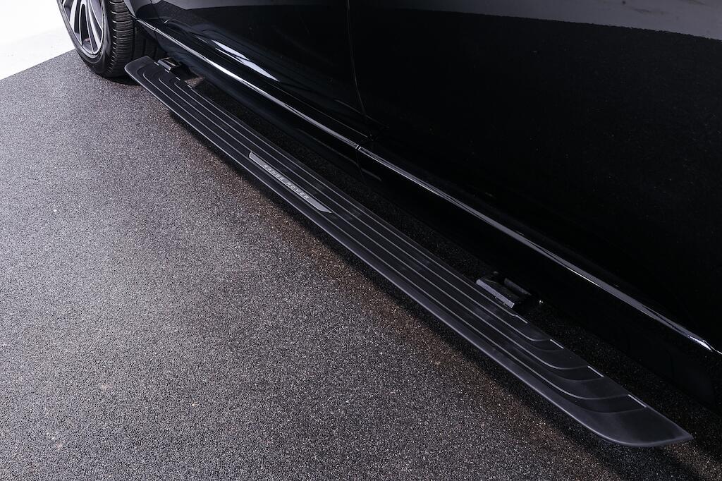 Land Rover Range Rover view 14