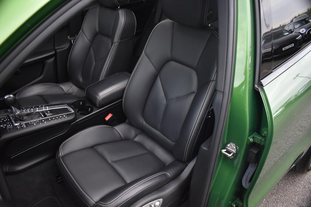Porsche Macan view 47