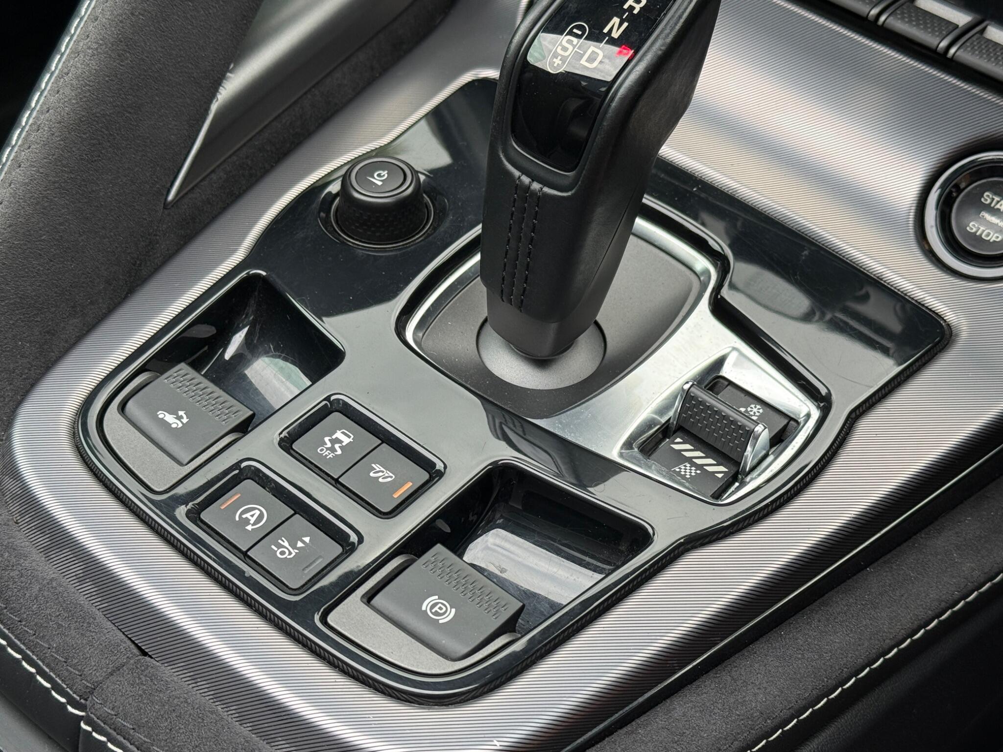Jaguar F-Type view 37