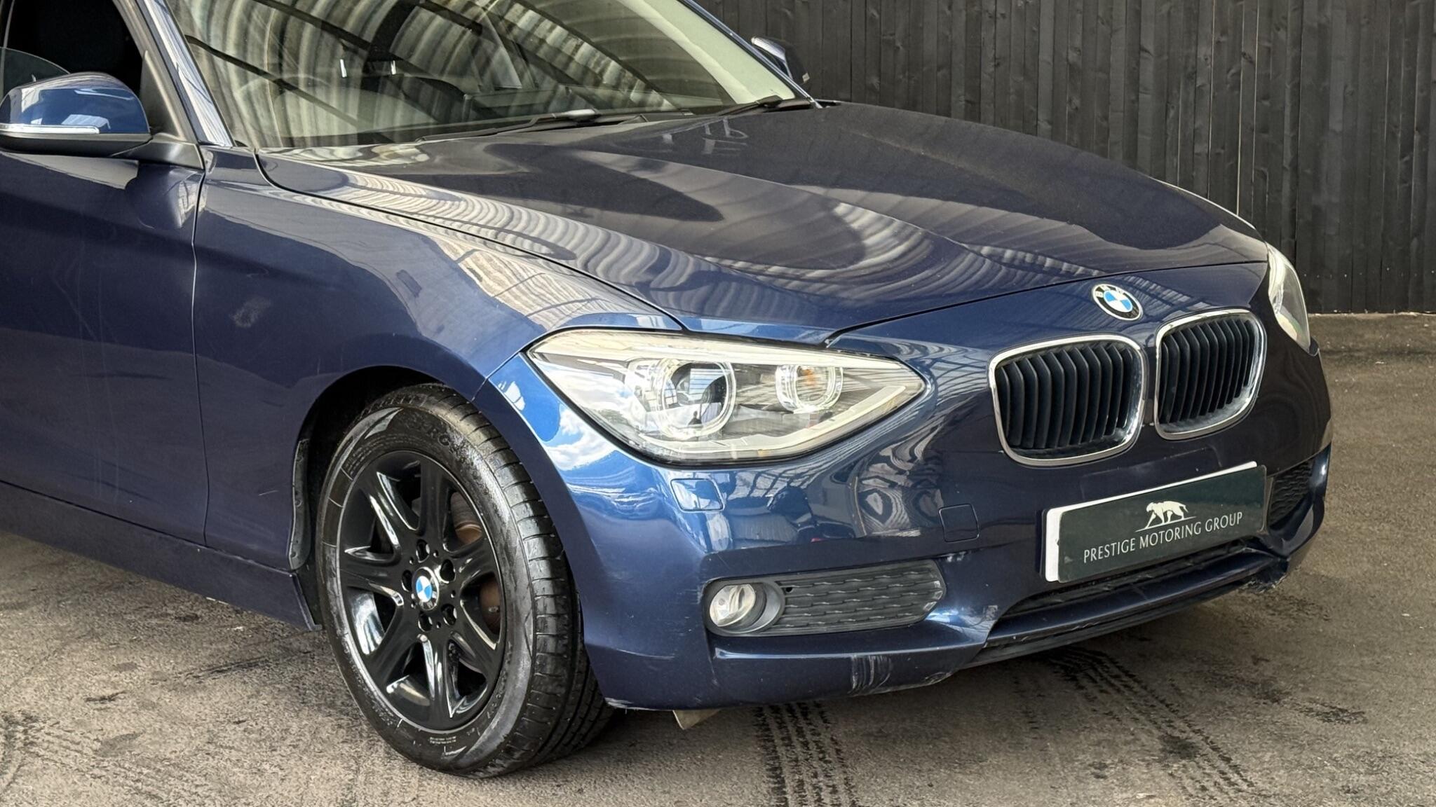 BMW 1 Series view 2