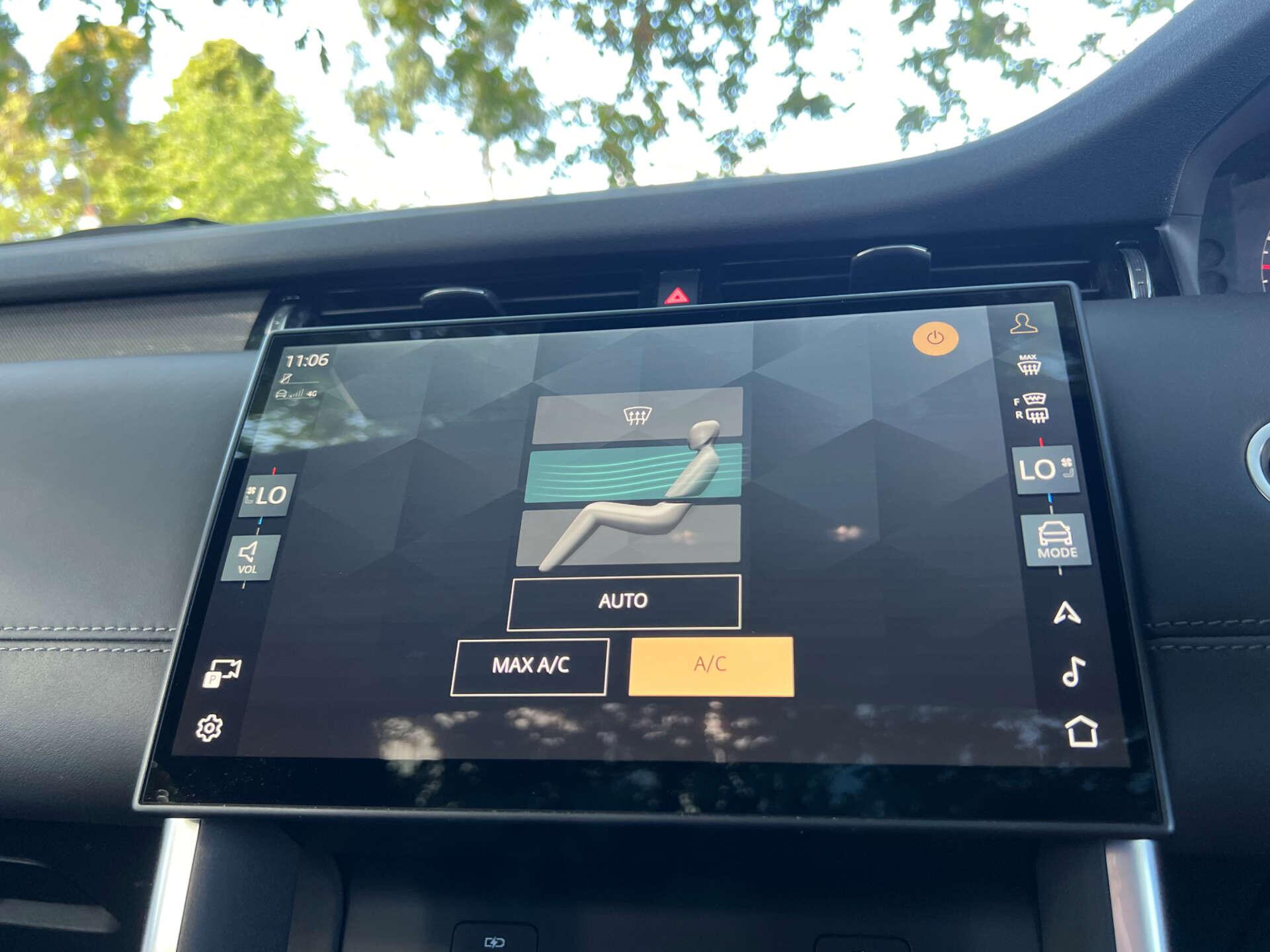 Land Rover Discovery Sport view 48