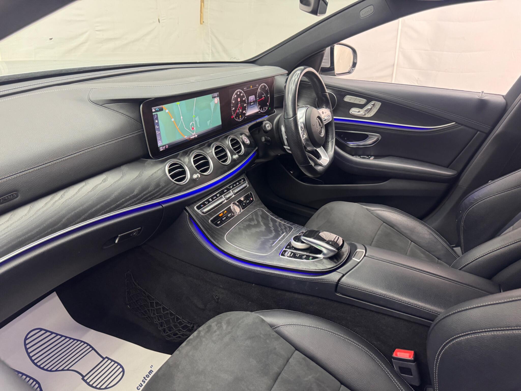 Mercedes-Benz E Class view 14