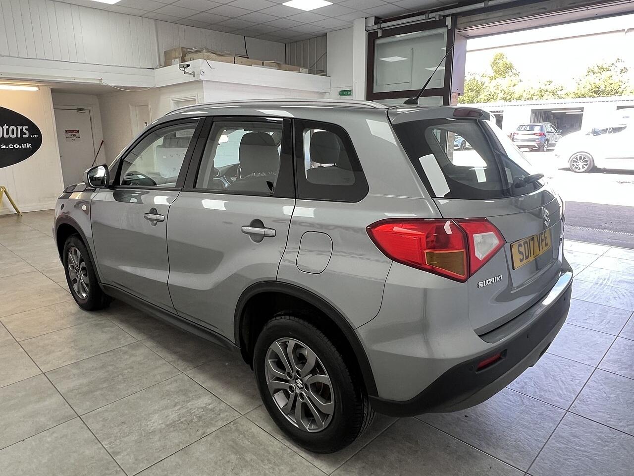 Suzuki Vitara view 5