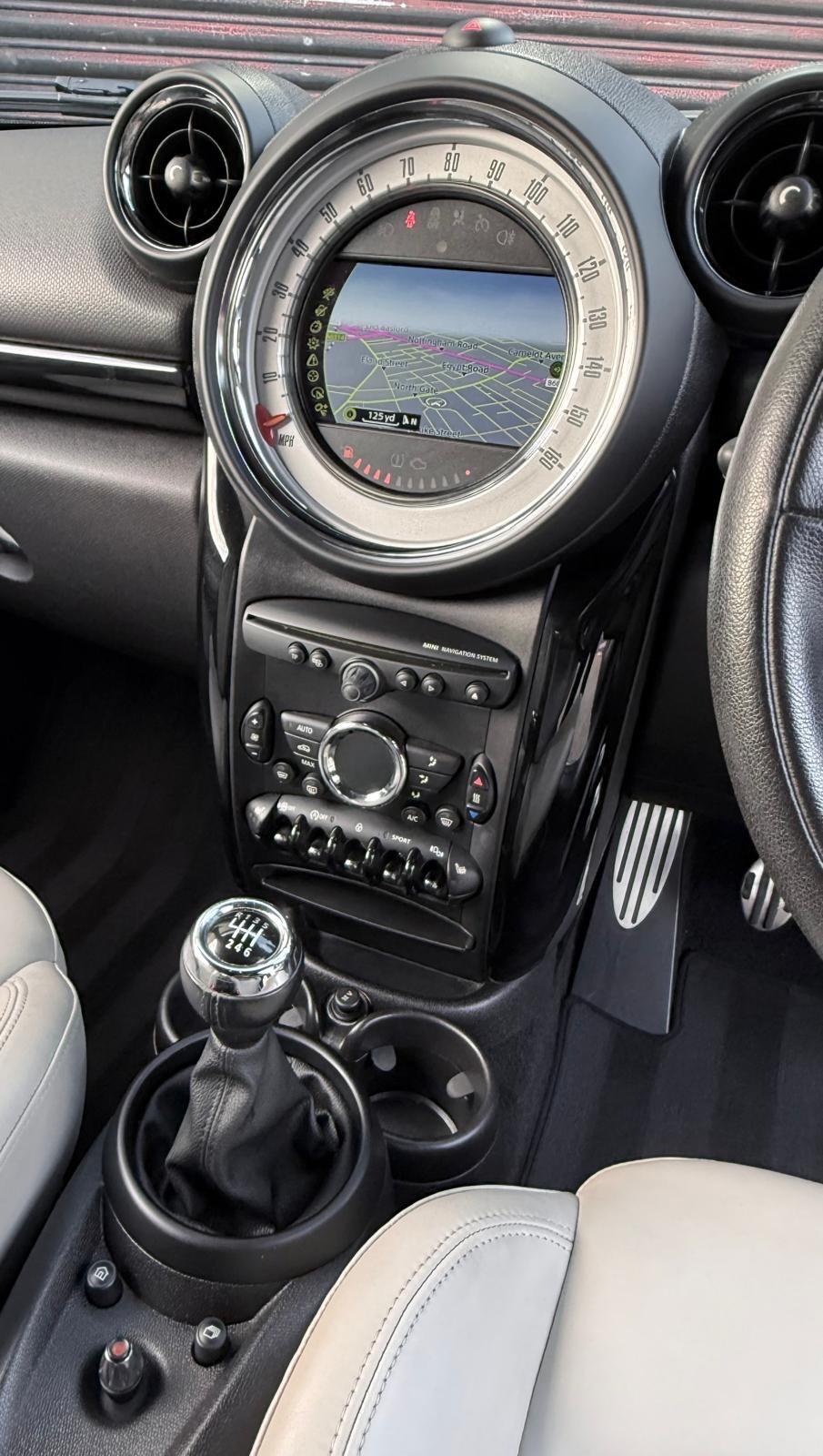 Mini Paceman view 44