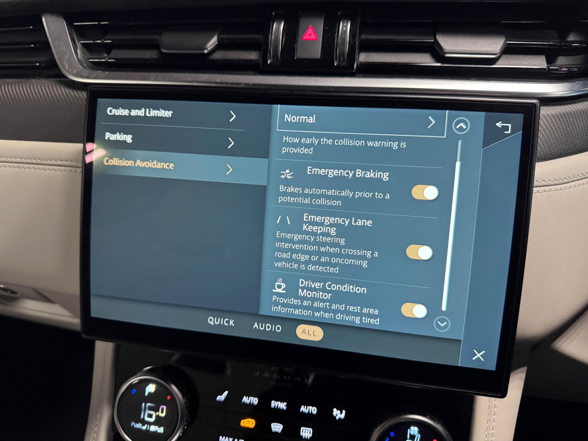 Jaguar F-Pace view 65