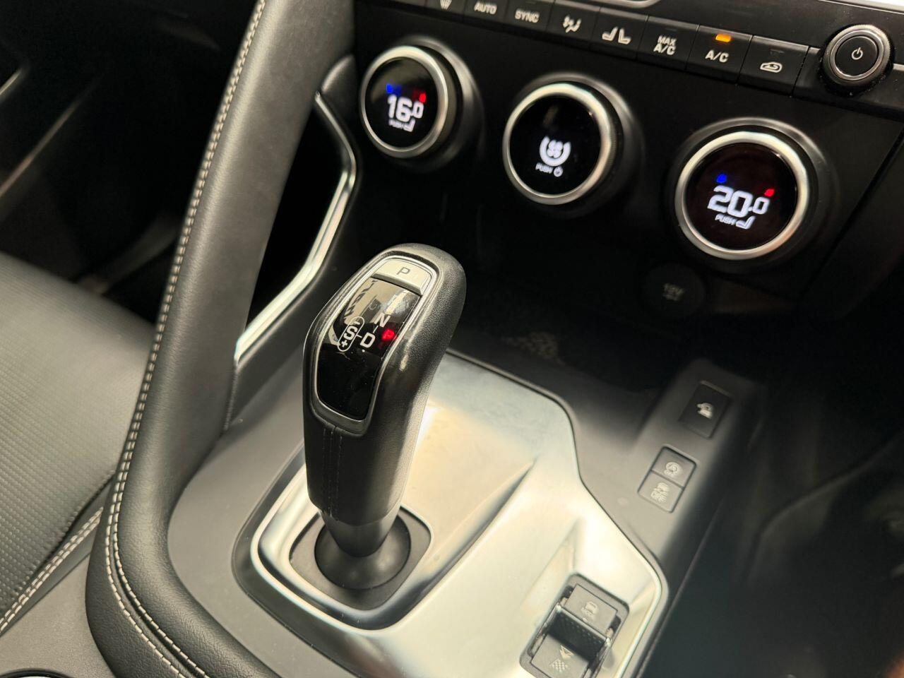 Jaguar E-Pace view 43