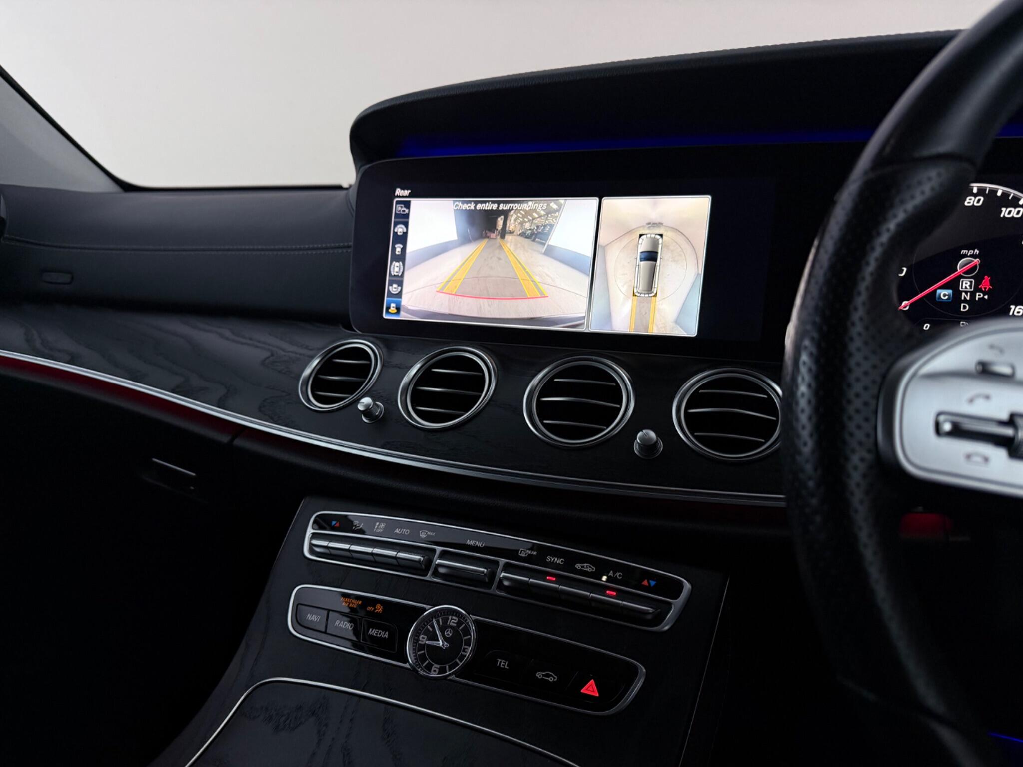 Mercedes-Benz E-Class view 35