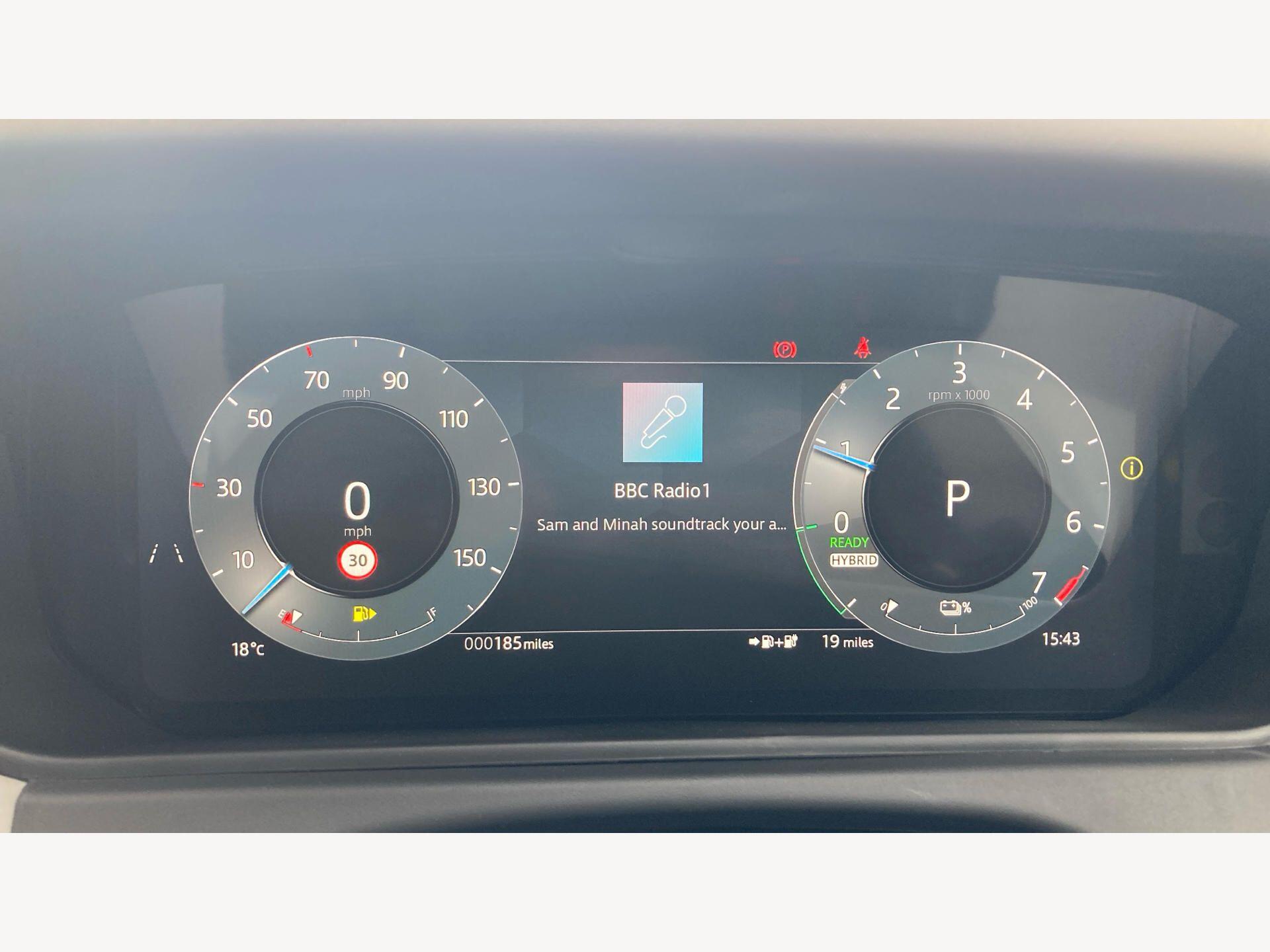 Land Rover Range Rover Velar view 19