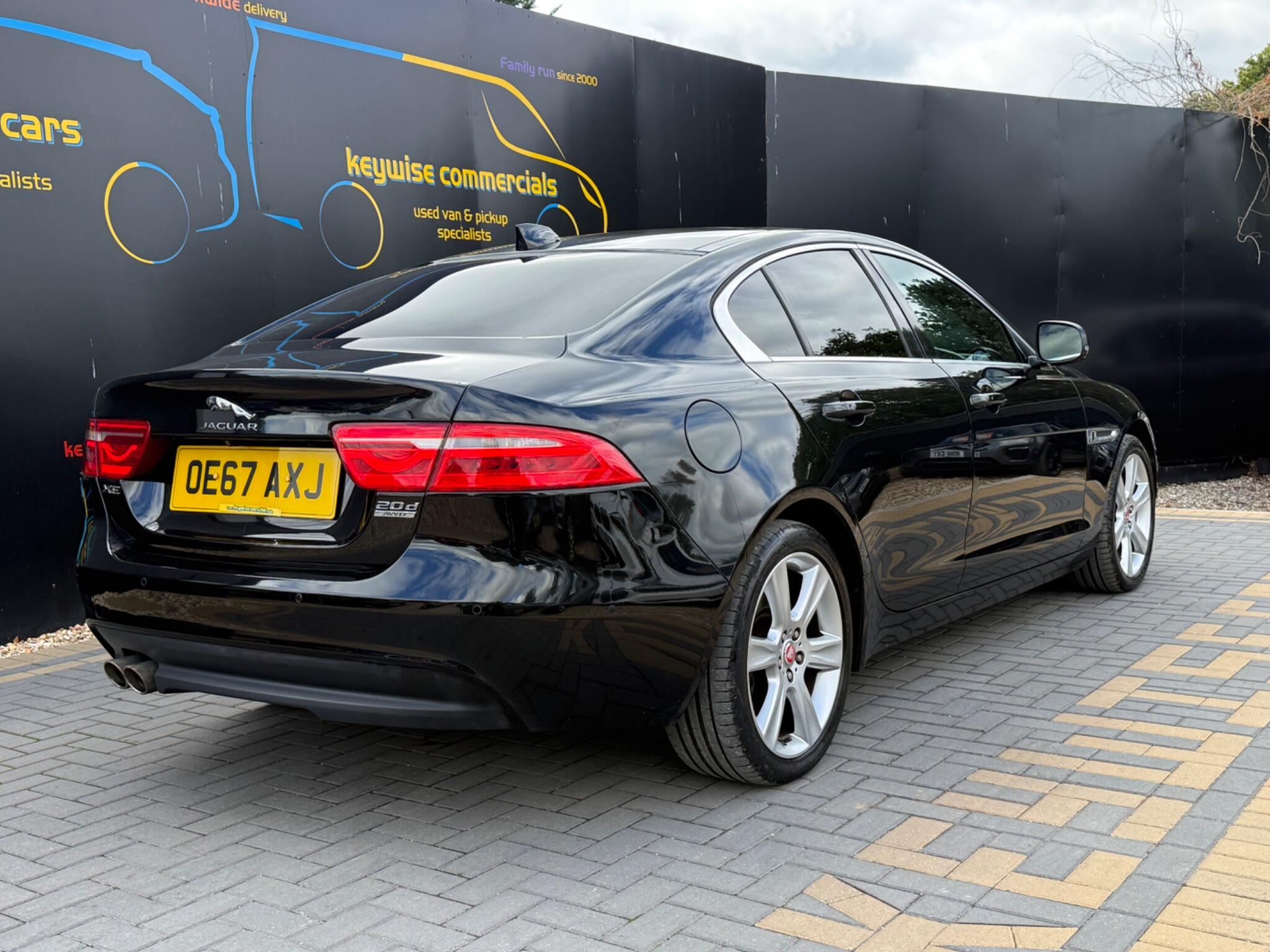 Jaguar Xe view 9
