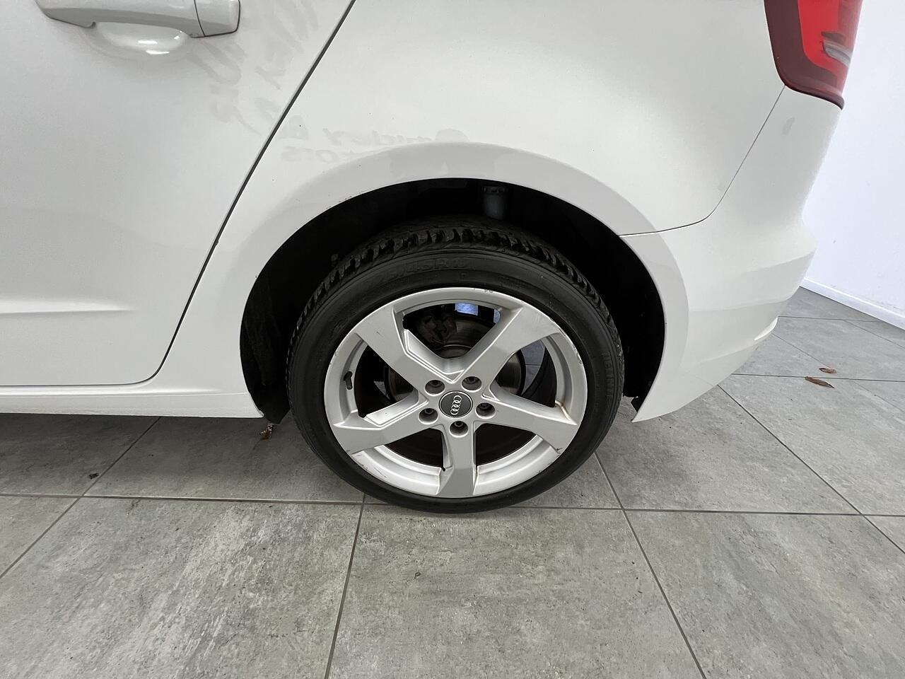 Audi A3 view 22