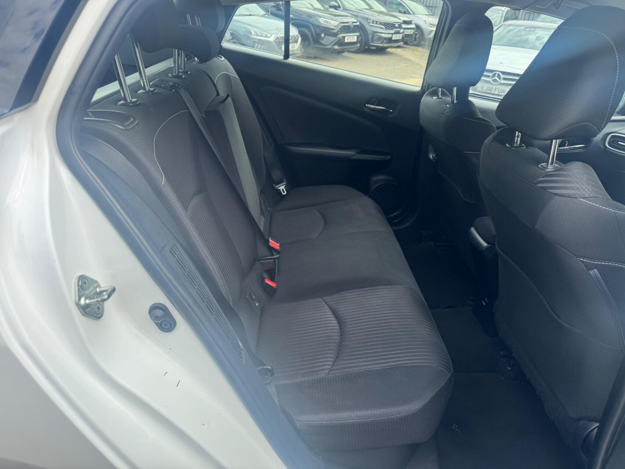 Toyota Prius view 12