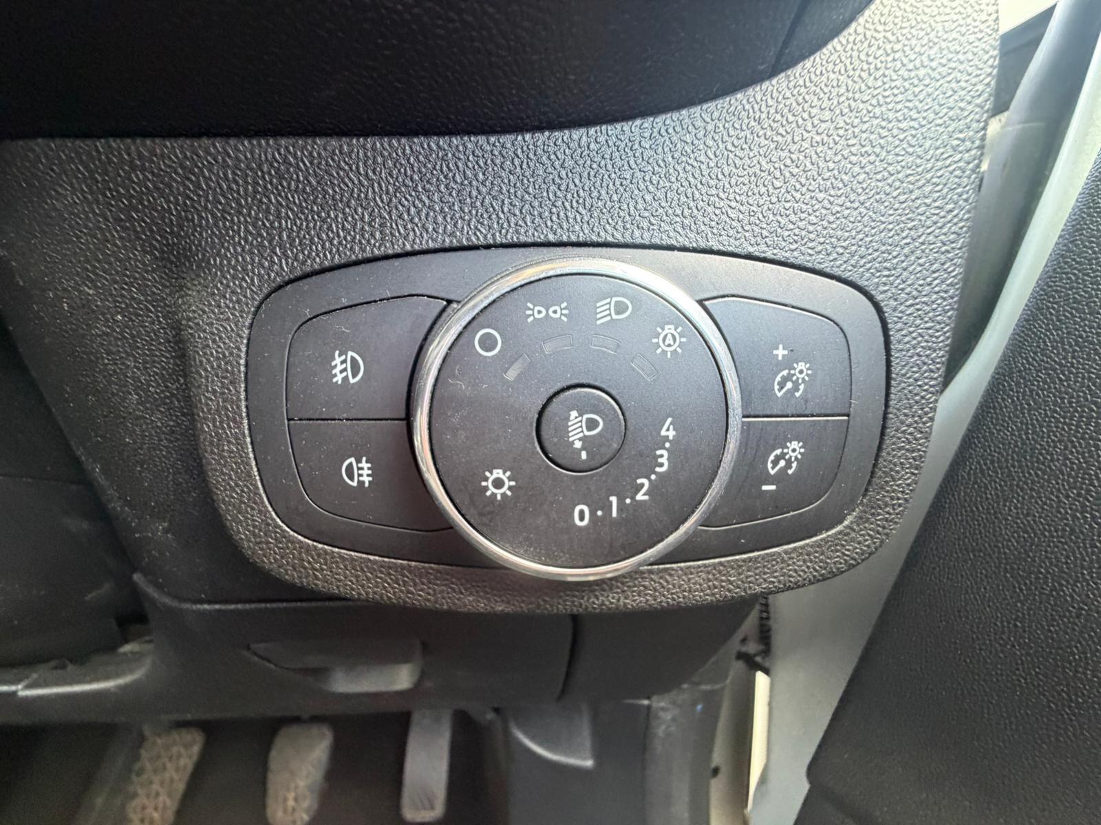 Ford Fiesta view 24