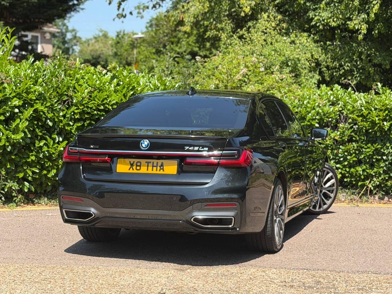 BMW 7 Series view 85