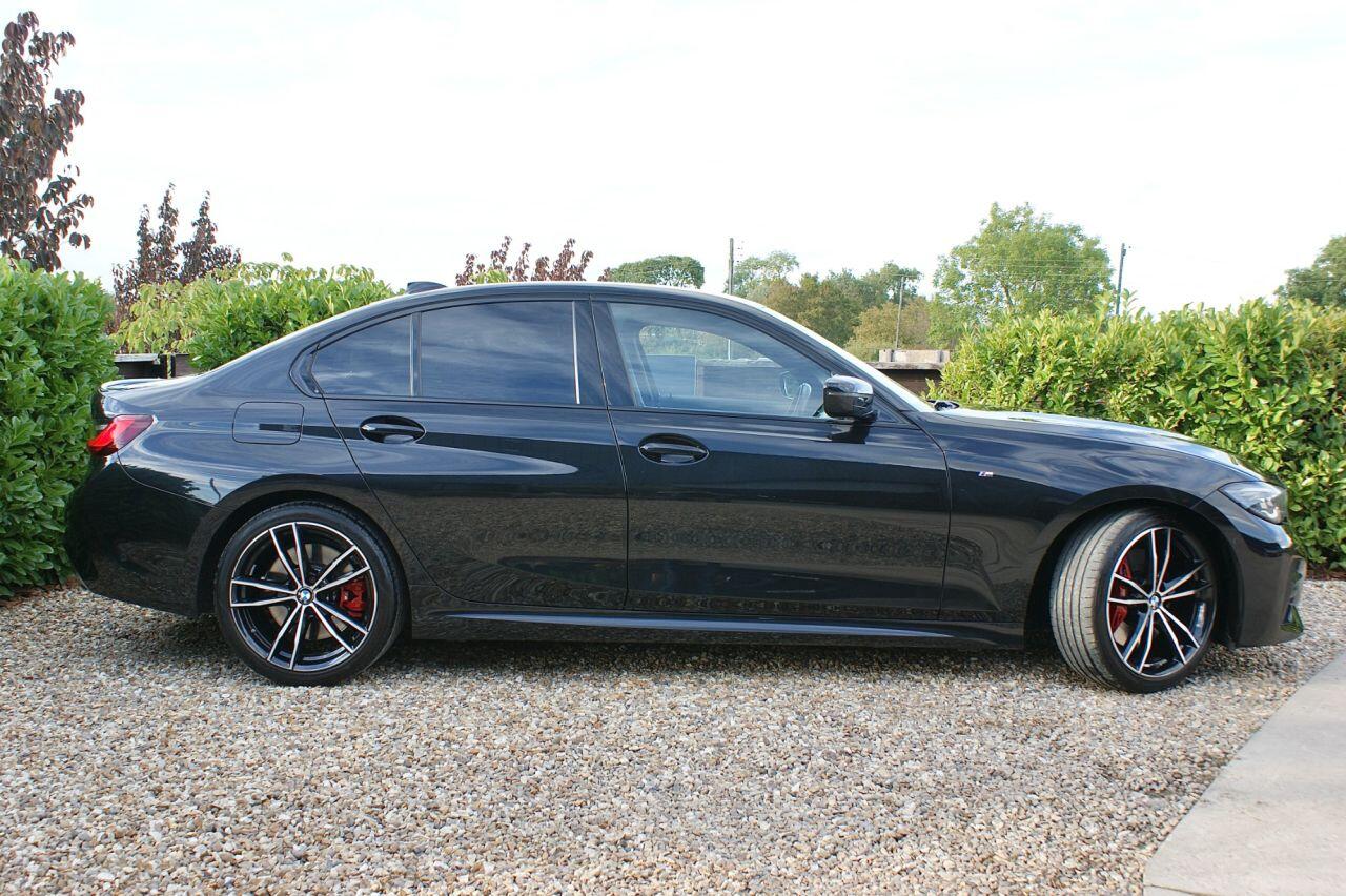 BMW 3 Series view 12