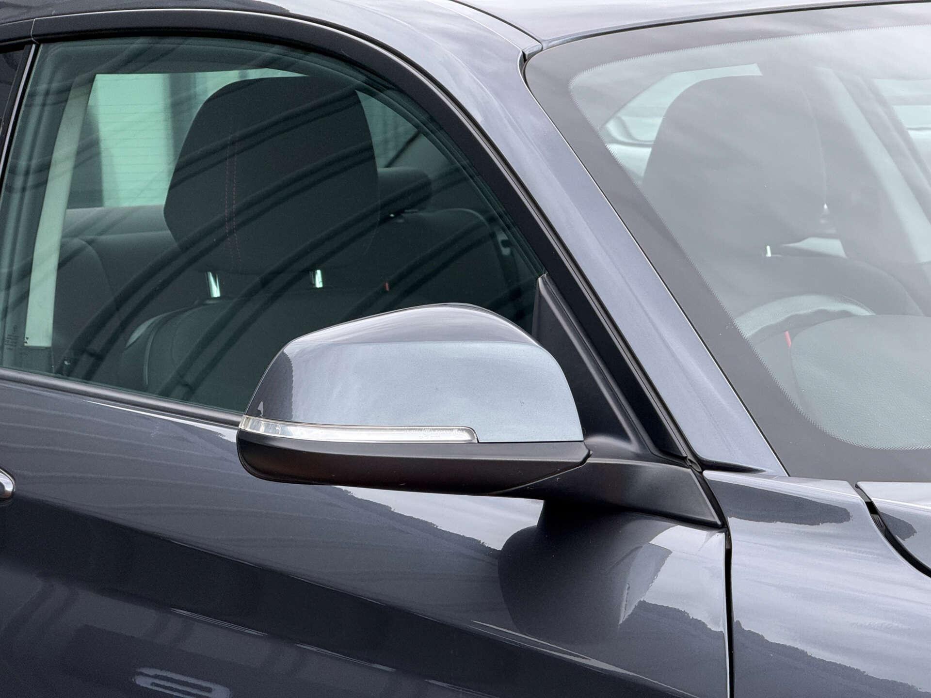BMW 2 Series view 16