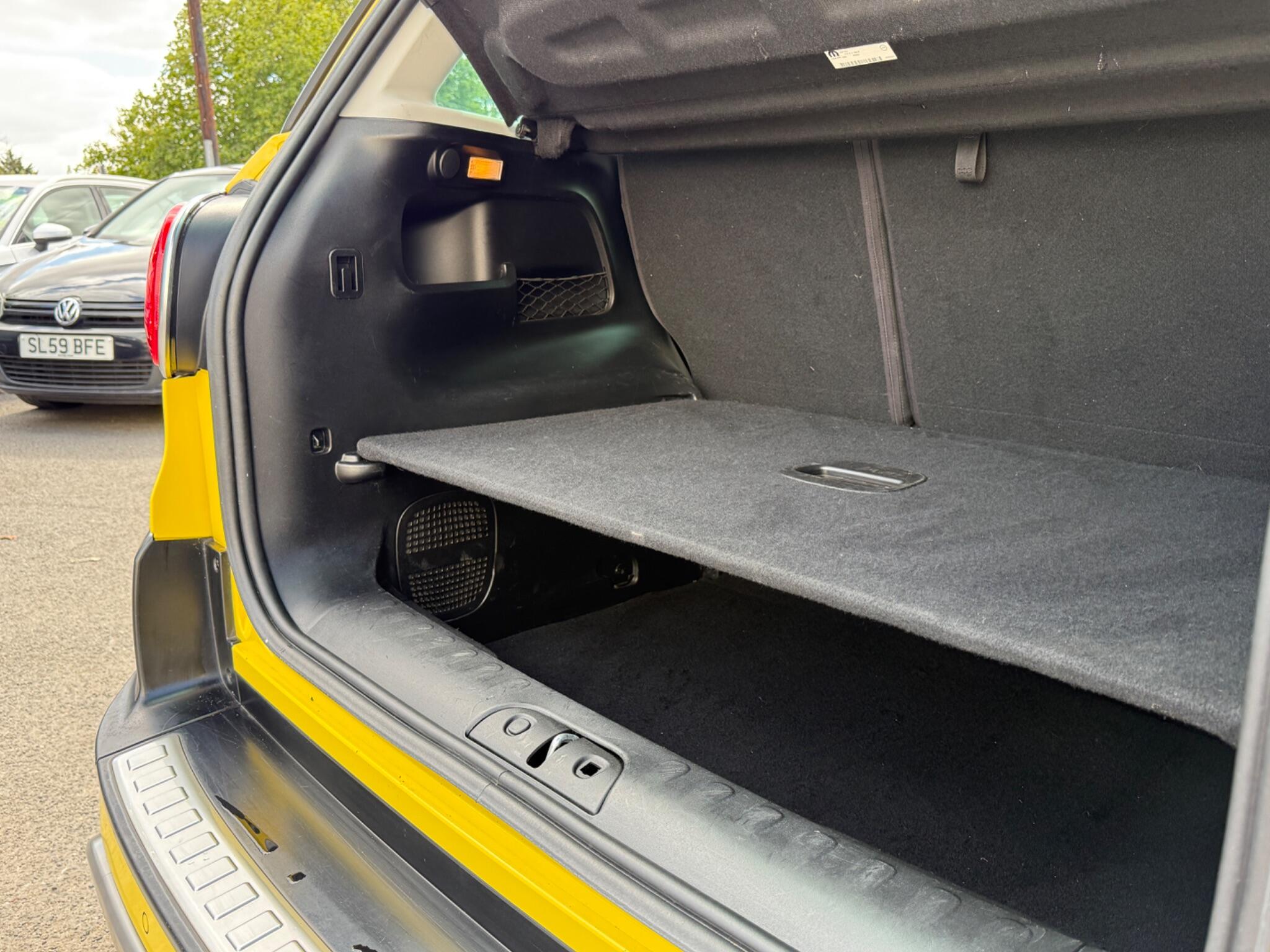 Fiat 500L - Image 40