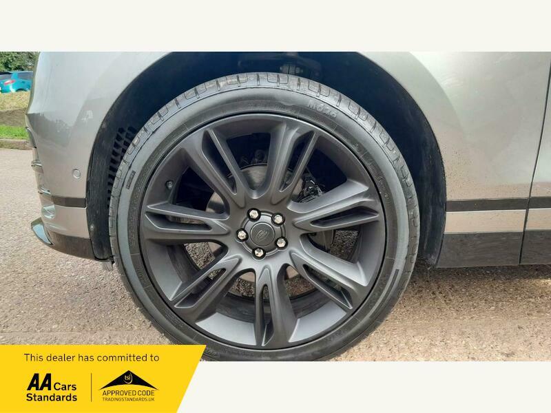 2019 Land Rover Range Rover Velar 2.0 D240 R-Dynamic HSE Auto 4WD Euro 6 (s/s) 5dr • 55,000 miles image 57