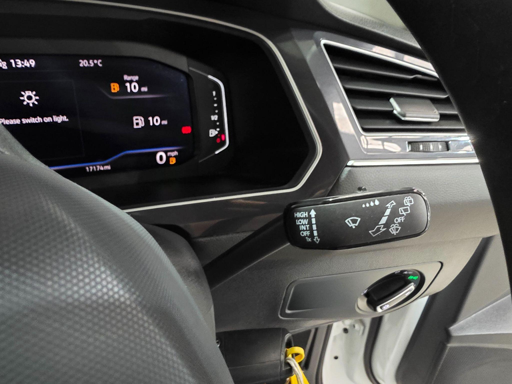 Volkswagen Tiguan Allspace view 20