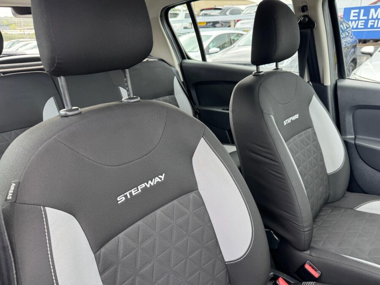Dacia Sandero view 54