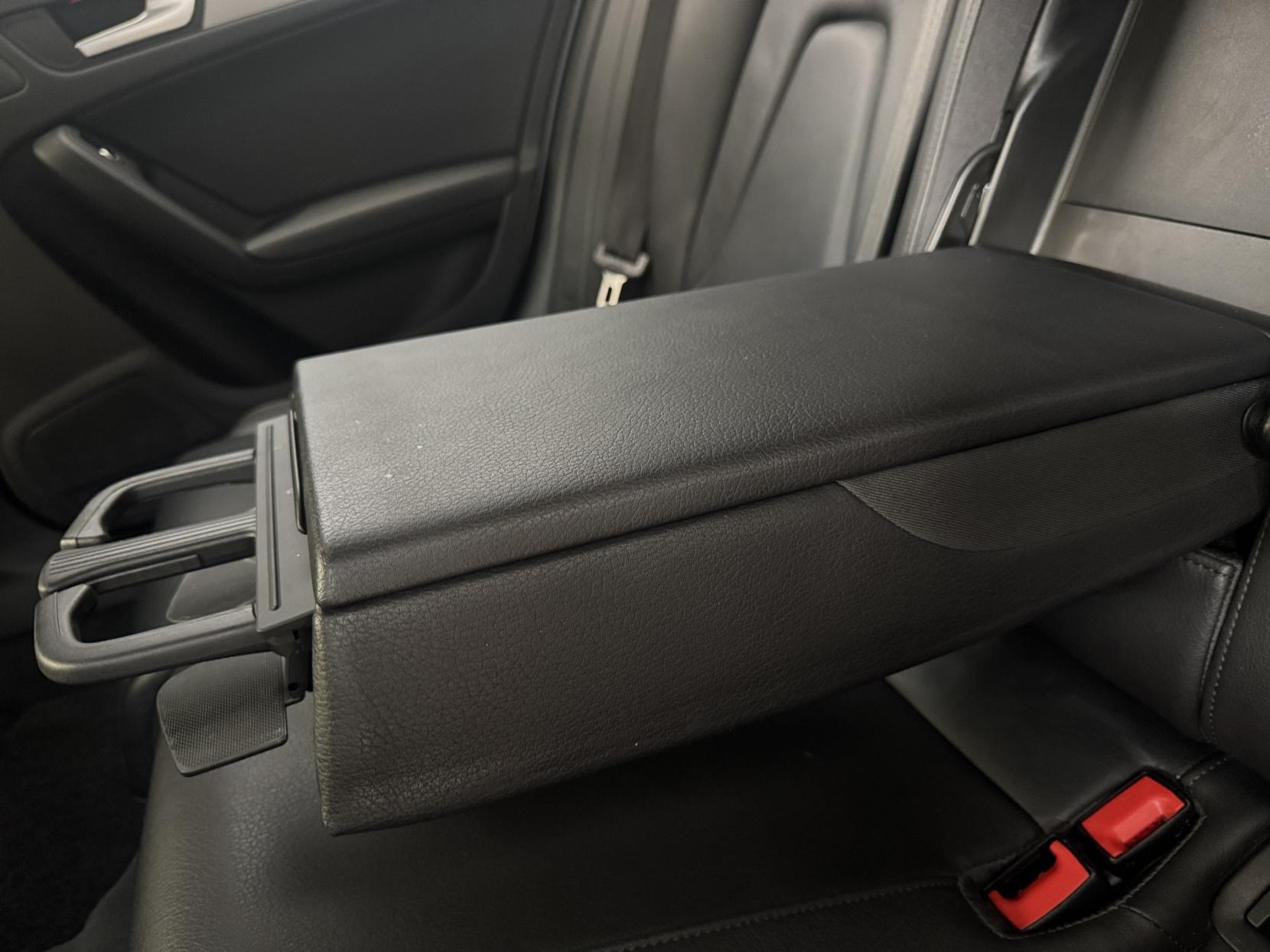 Audi A4 Avant view 65