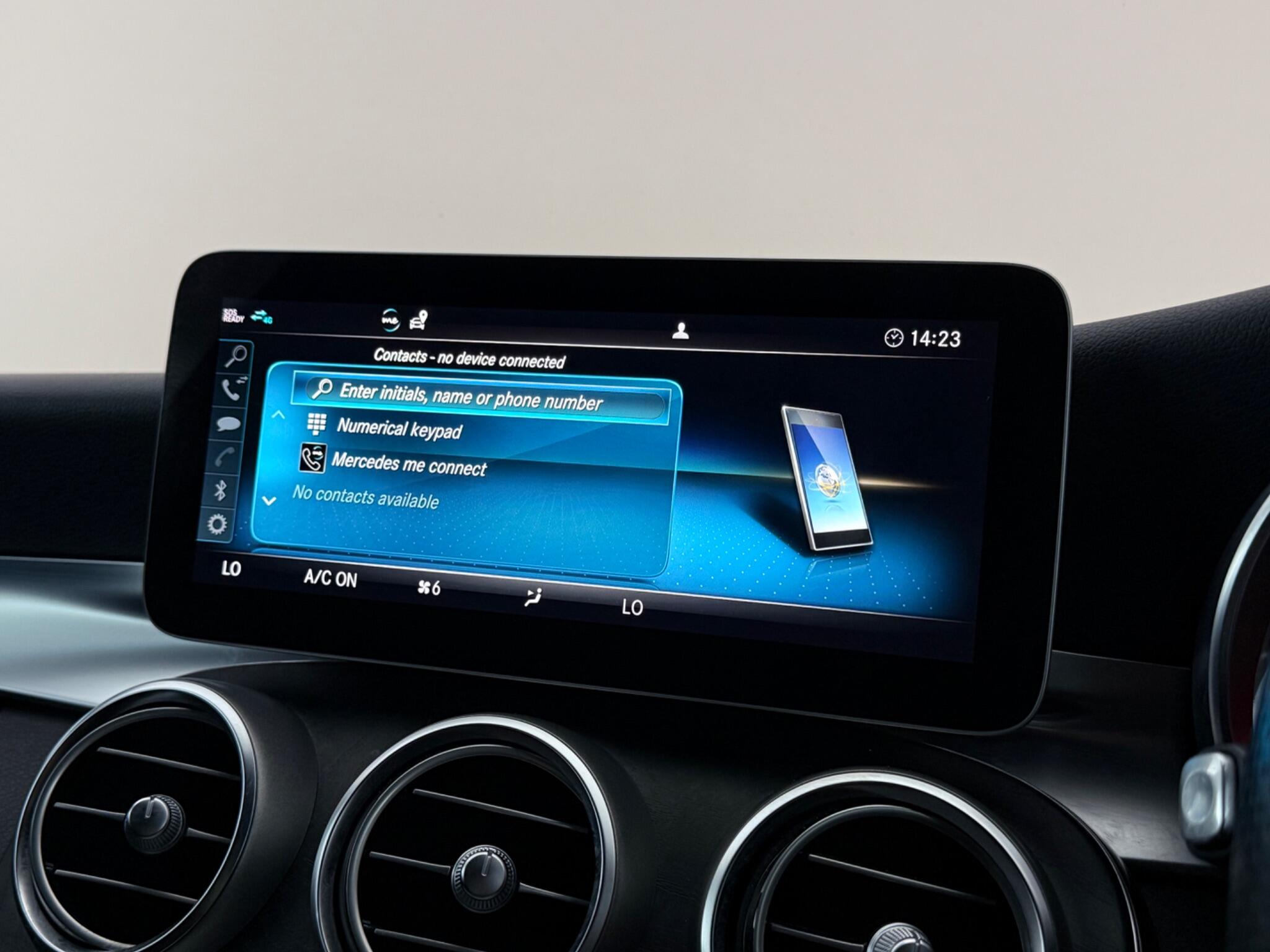 Mercedes-Benz C-Class view 28