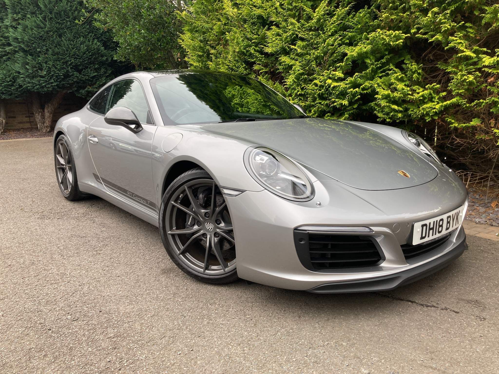 Porsche 911 view 29
