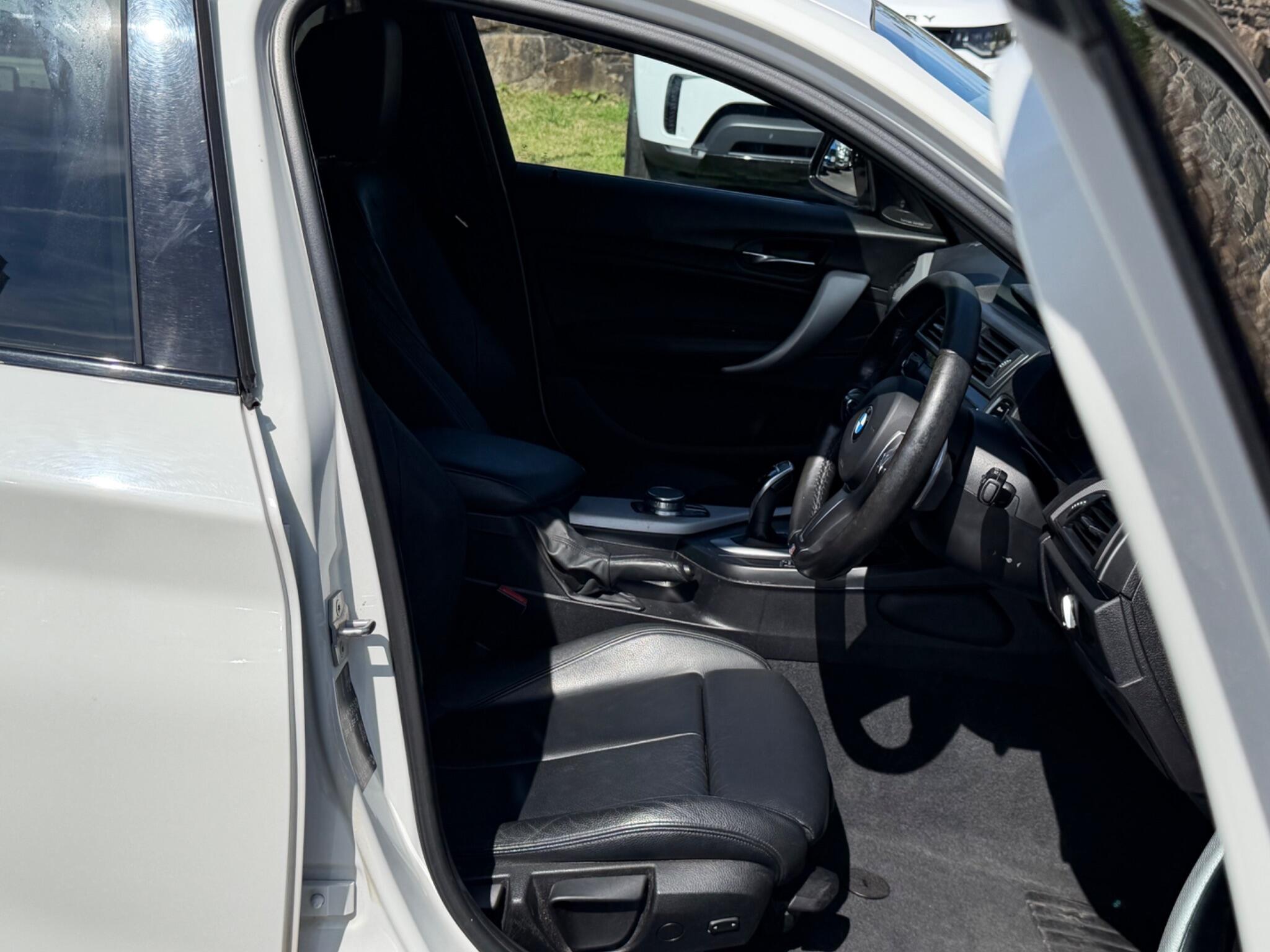 BMW 1 Series view 14