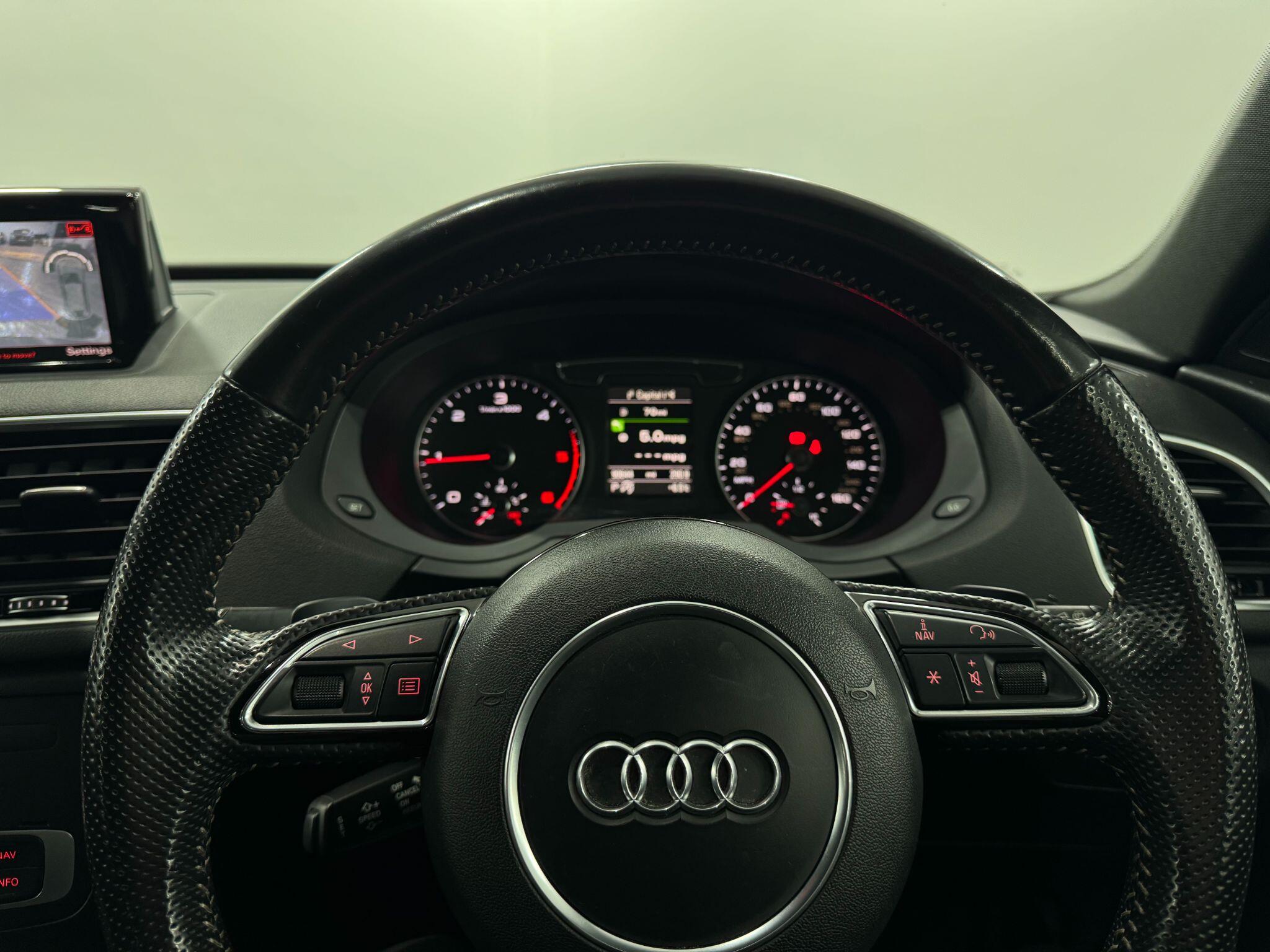 Audi Q3 view 47