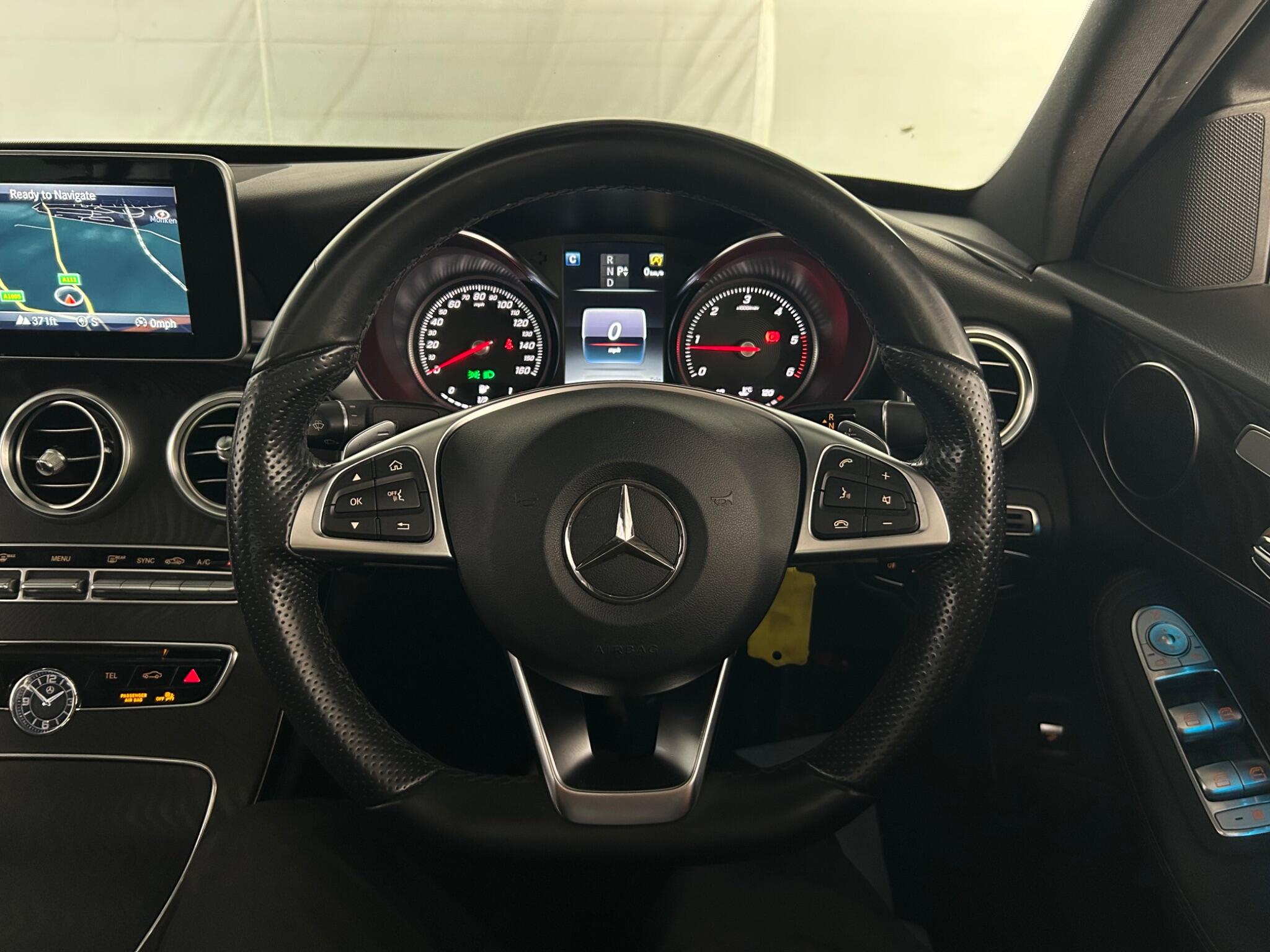 Mercedes-Benz C Class view 44