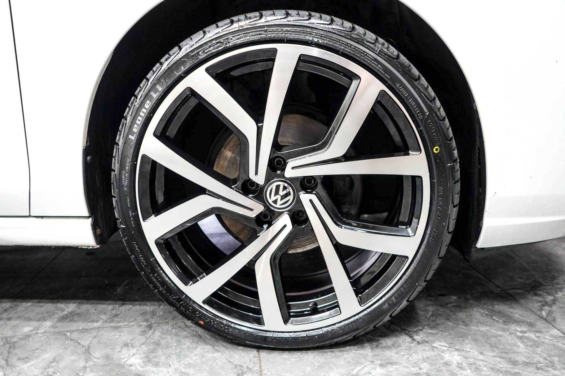 Volkswagen Golf view 7