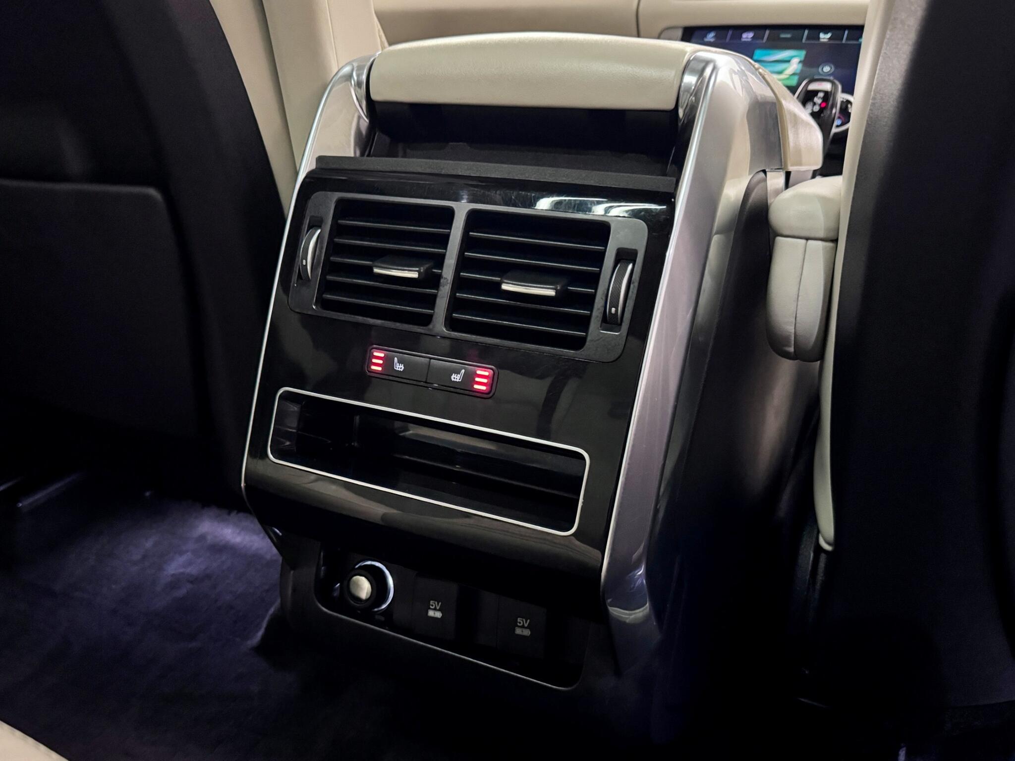 Land Rover Range Rover Sport view 27