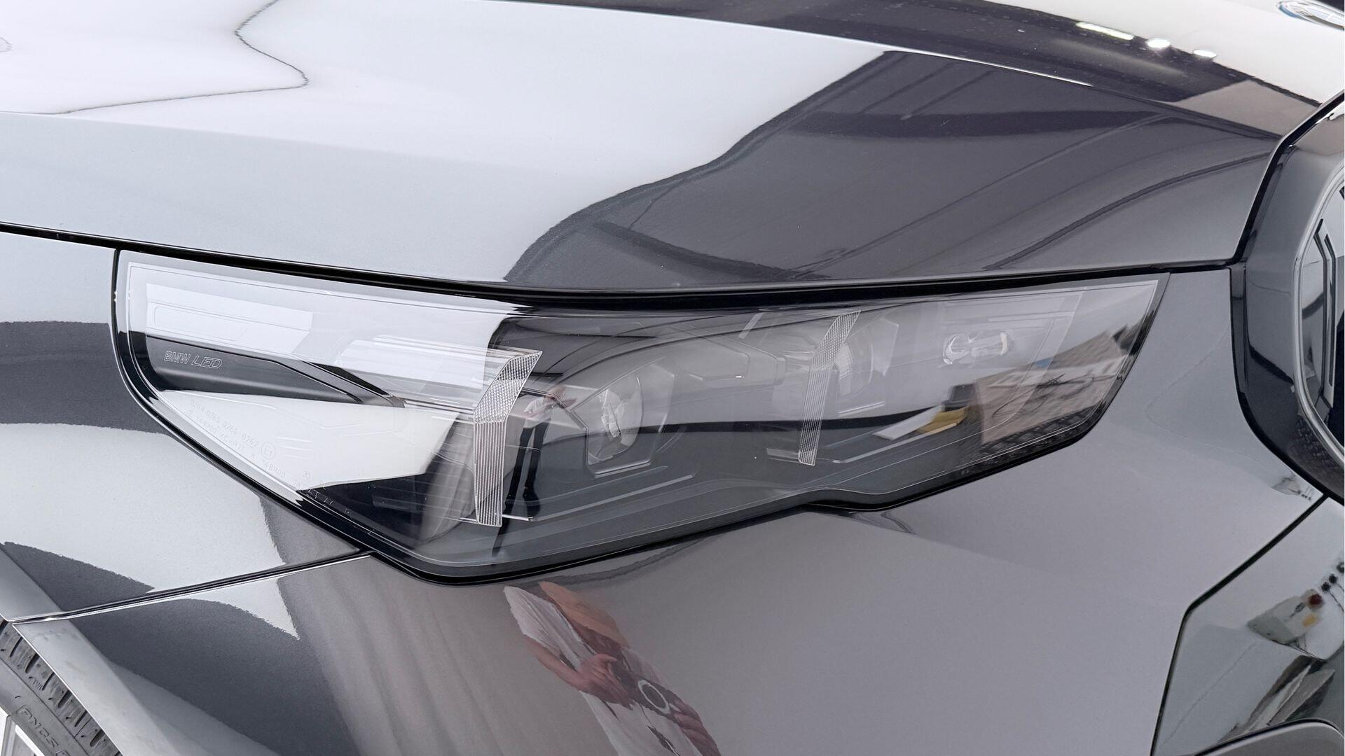 BMW 5 Series view 23