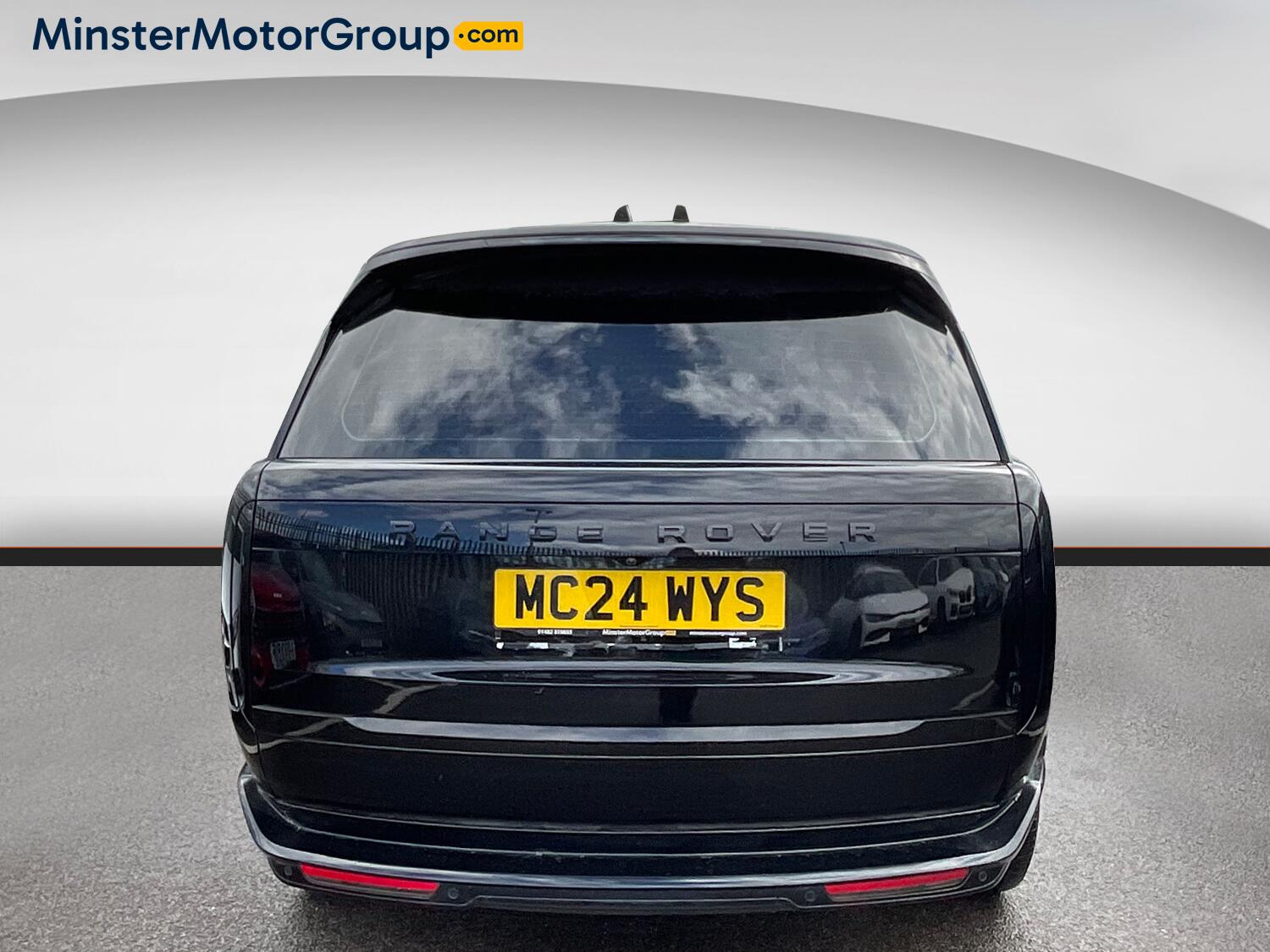 Land Rover Range Rover view 3