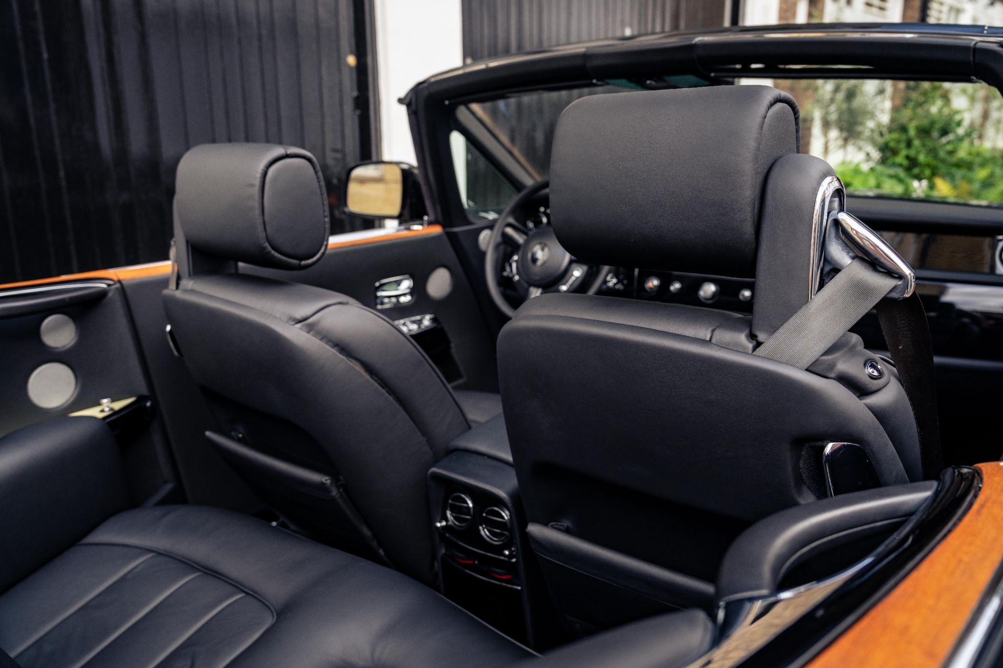 Rolls-Royce Phantom view 50