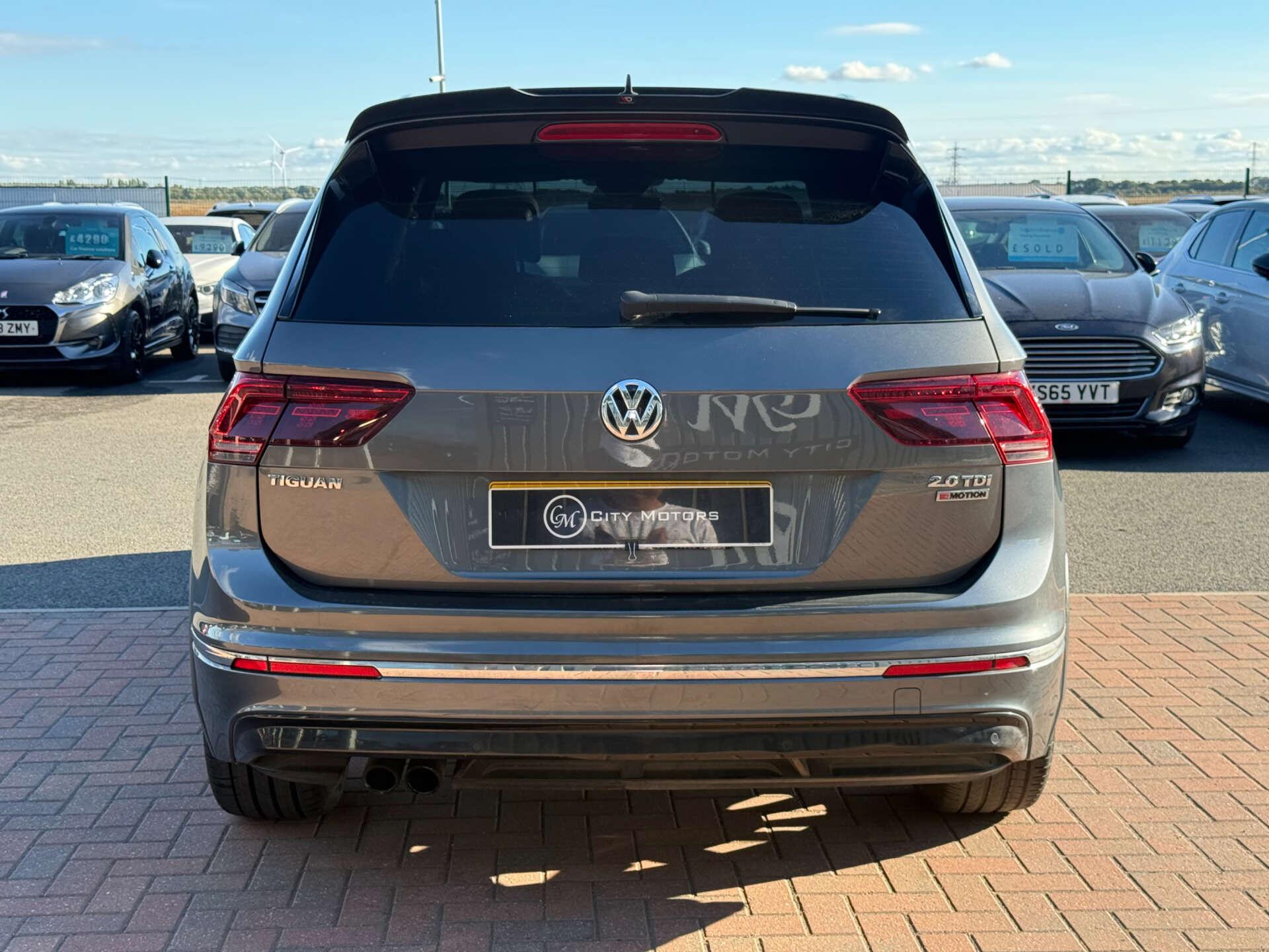 Volkswagen Tiguan view 24