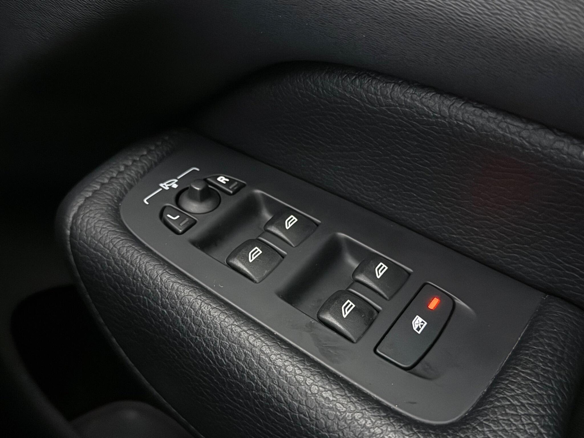 Volvo XC60 view 18
