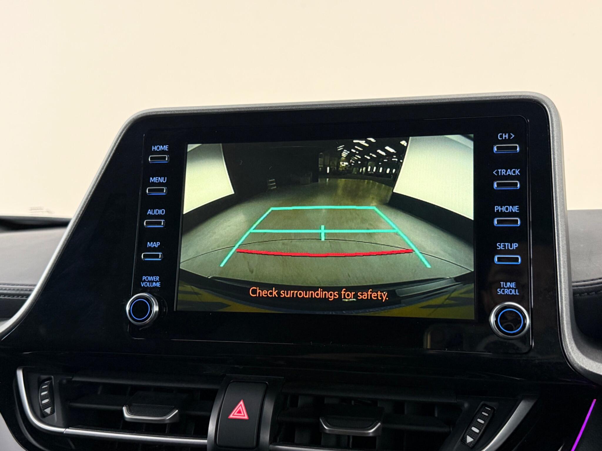 Toyota C-HR view 26