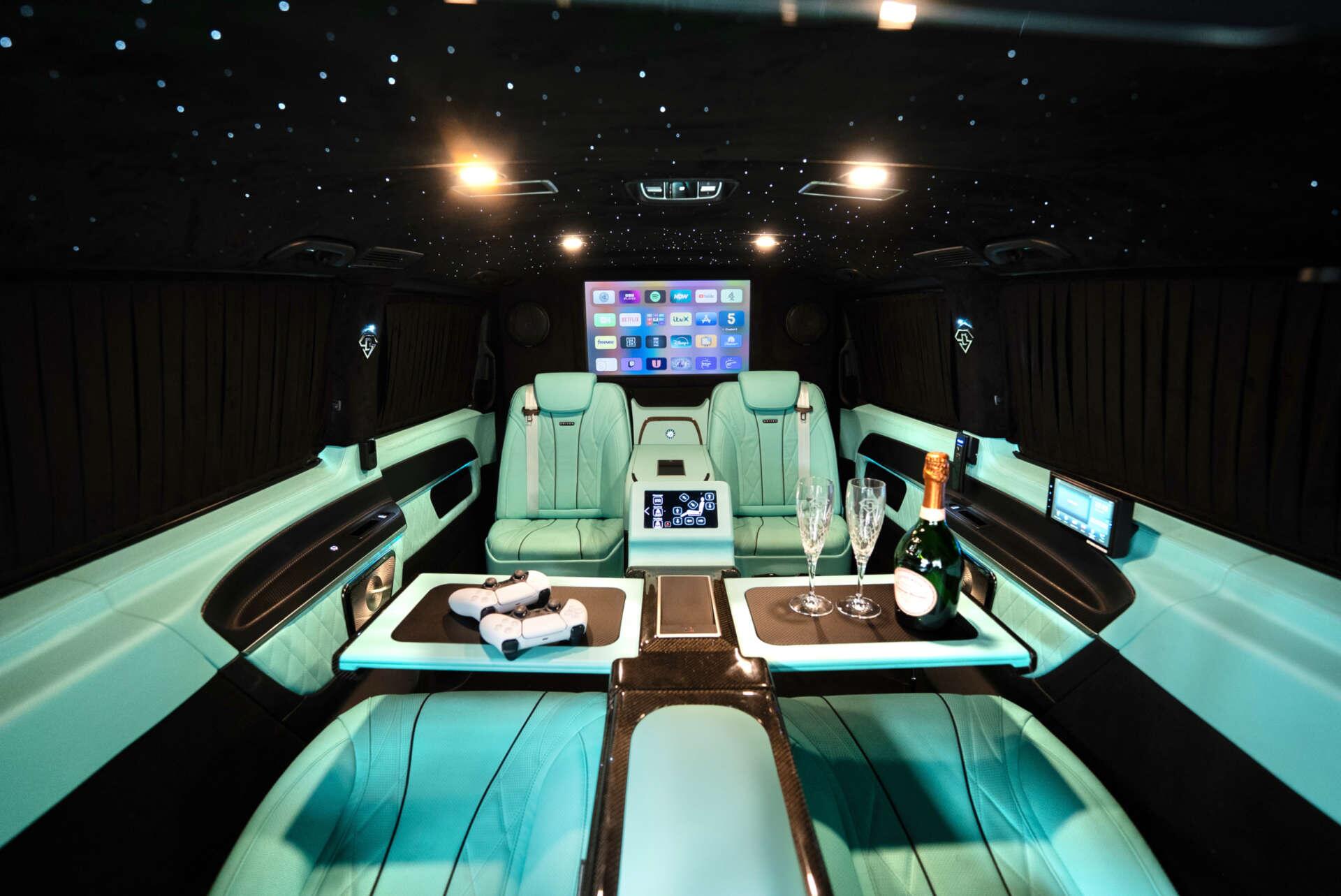 Mercedes-Benz V Class view 3