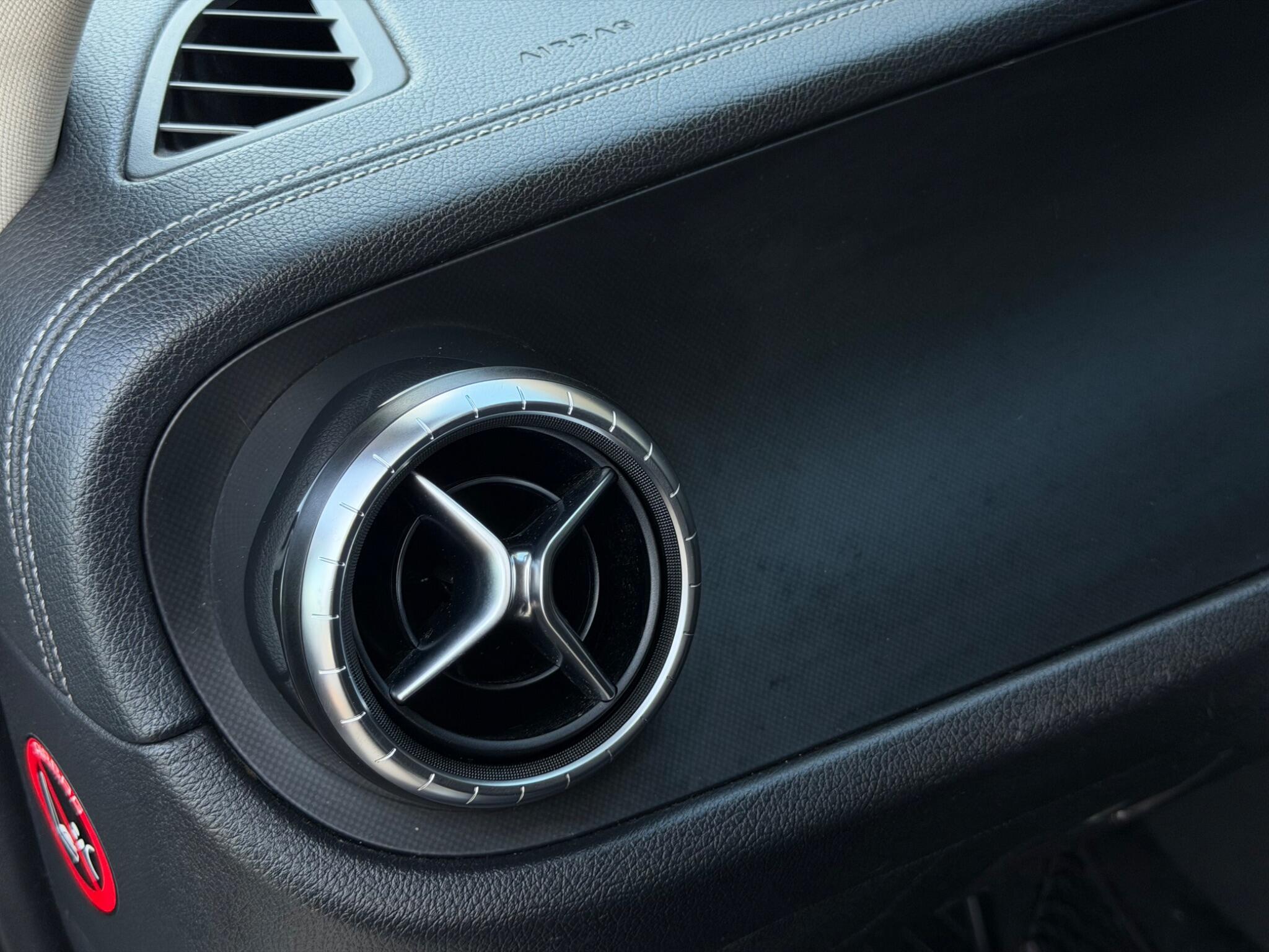 Mercedes-Benz X-Class view 19