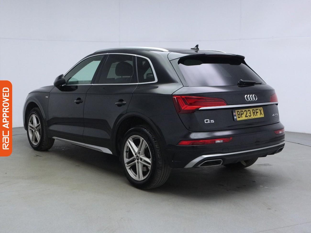 Audi Q5 view 4